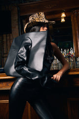 POST ME GLOVE PURSE