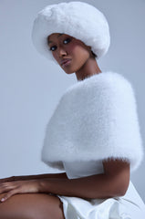 CLASSIC FAUX FUR SHAWL