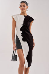 SILHOUETTE LONGLINE TEE
