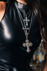 CROSS MY HEART NECKLACE