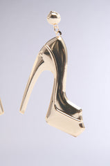 STOMPERS EARRING