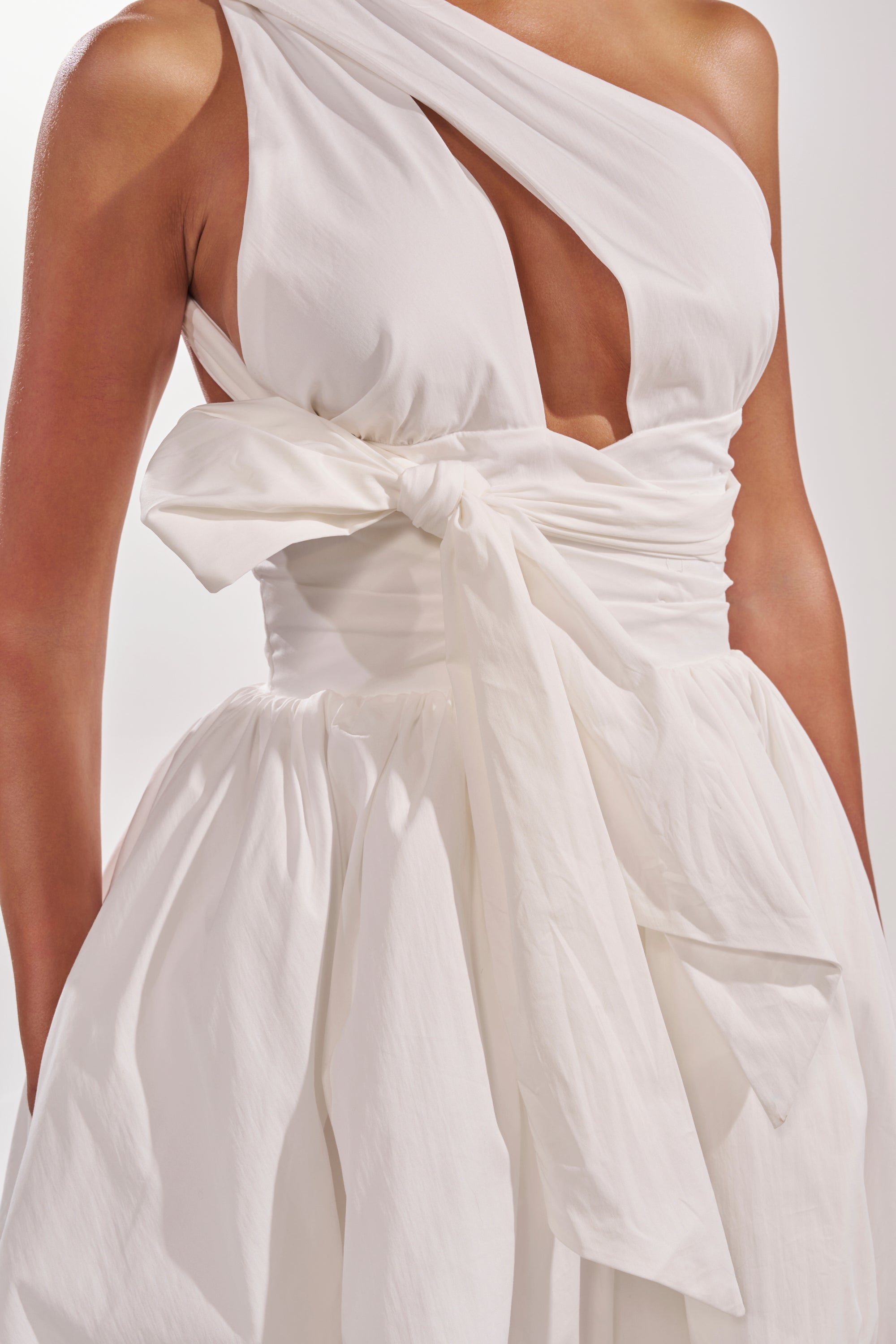 PRETTY IN POPLIN STRAPPY MULTIFUNCTION MINI DRESS IN WHITE