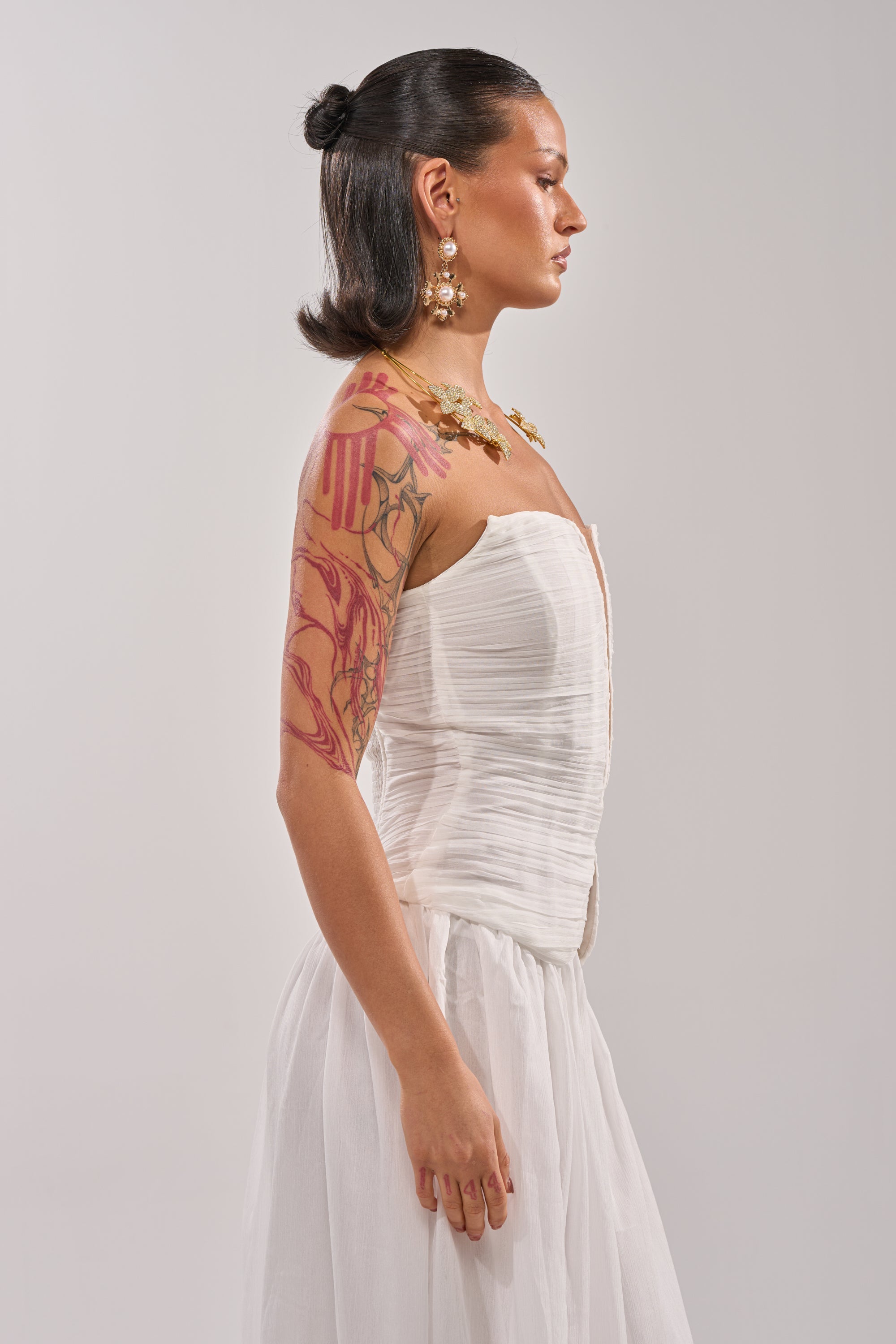 BEAUTIFUL NIGHT WHITE CORSET
