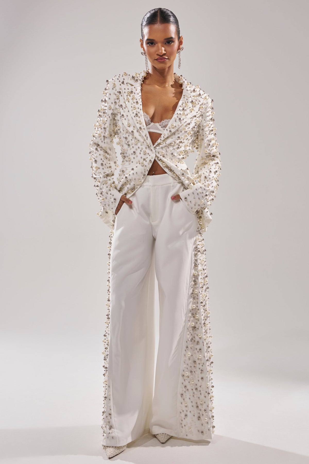 KEEP IT GOING EMBELLISHED TROUSER
