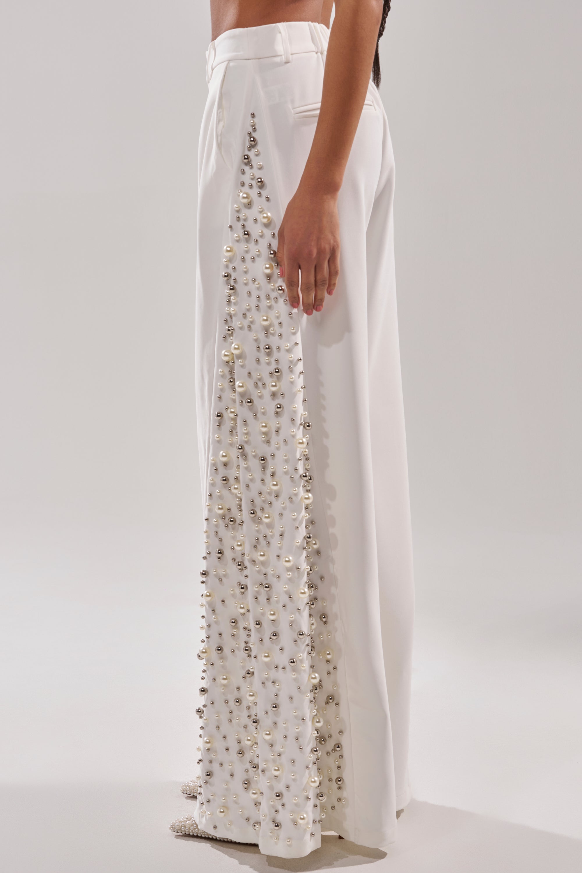 KEEP IT GOING EMBELLISHED TROUSER