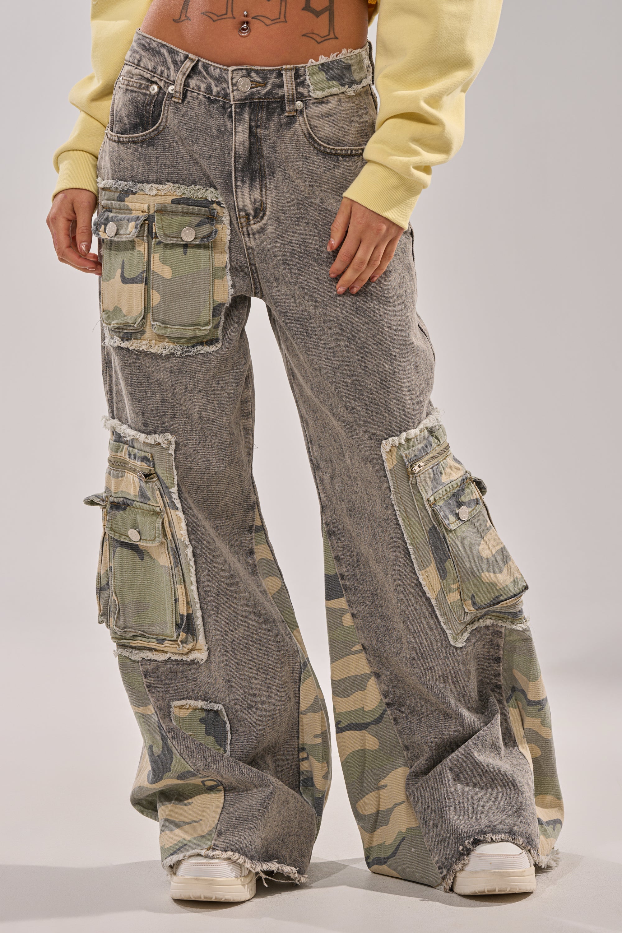 DOWN AND DIRTY CAMO CARGO