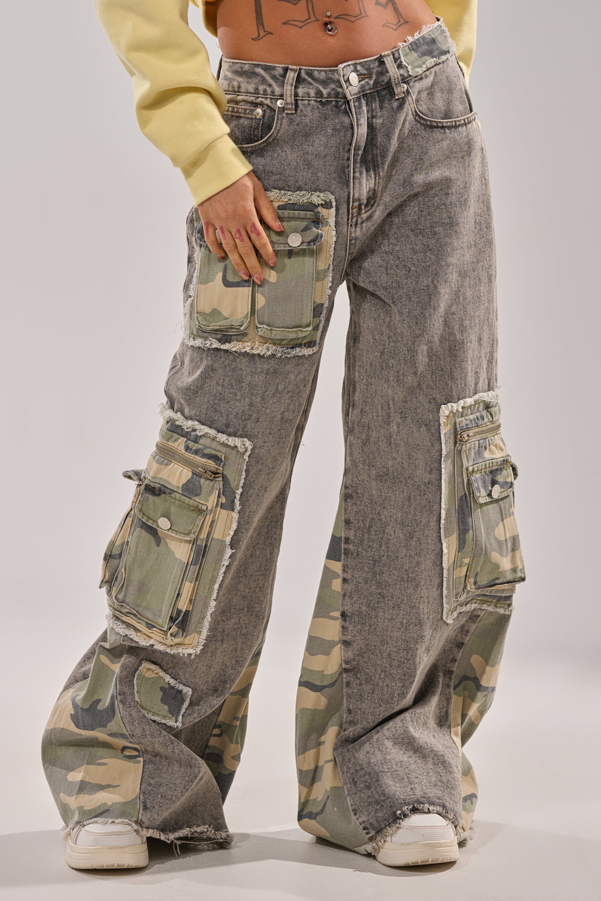 DOWN AND DIRTY CAMO CARGO