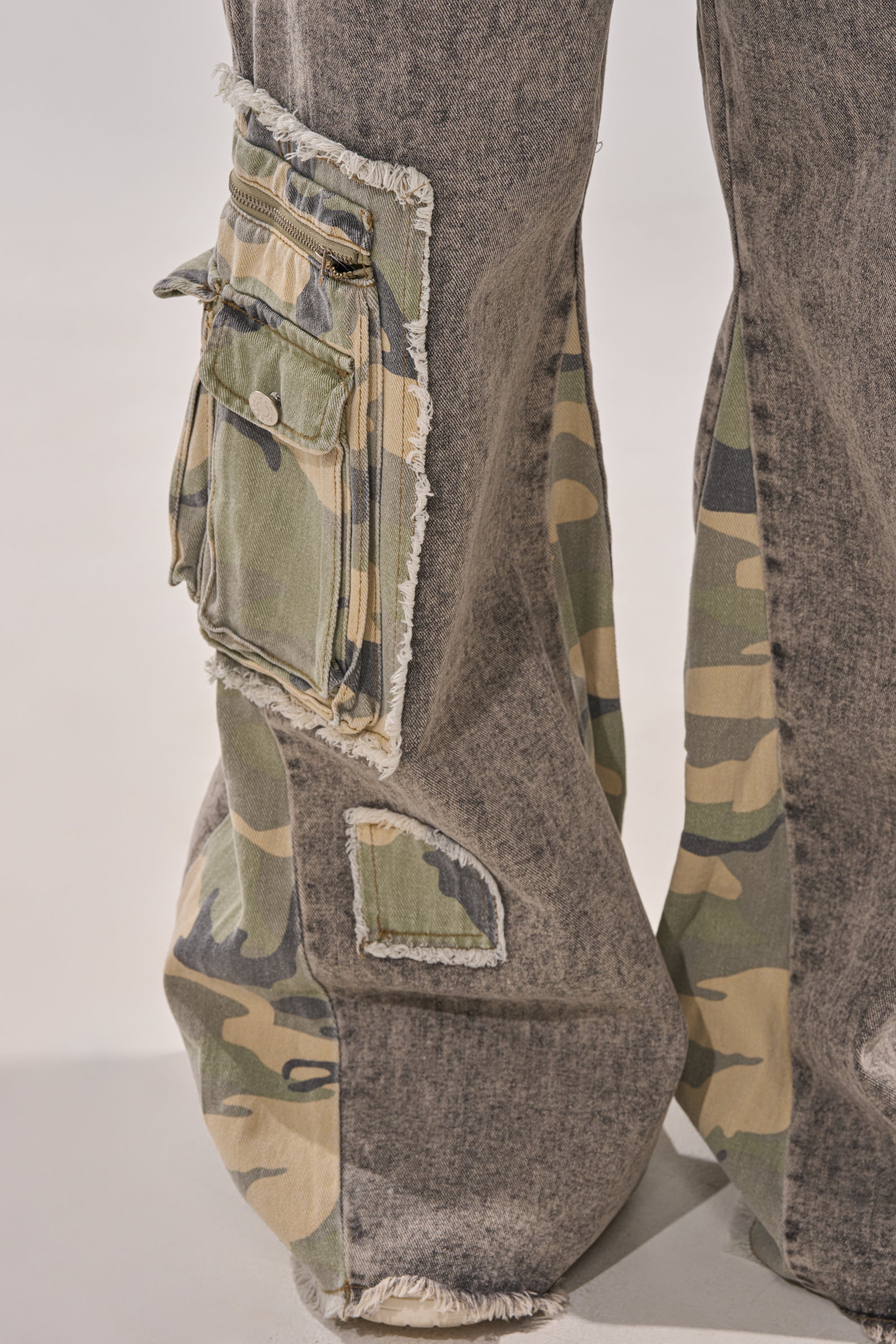 DOWN AND DIRTY CAMO CARGO