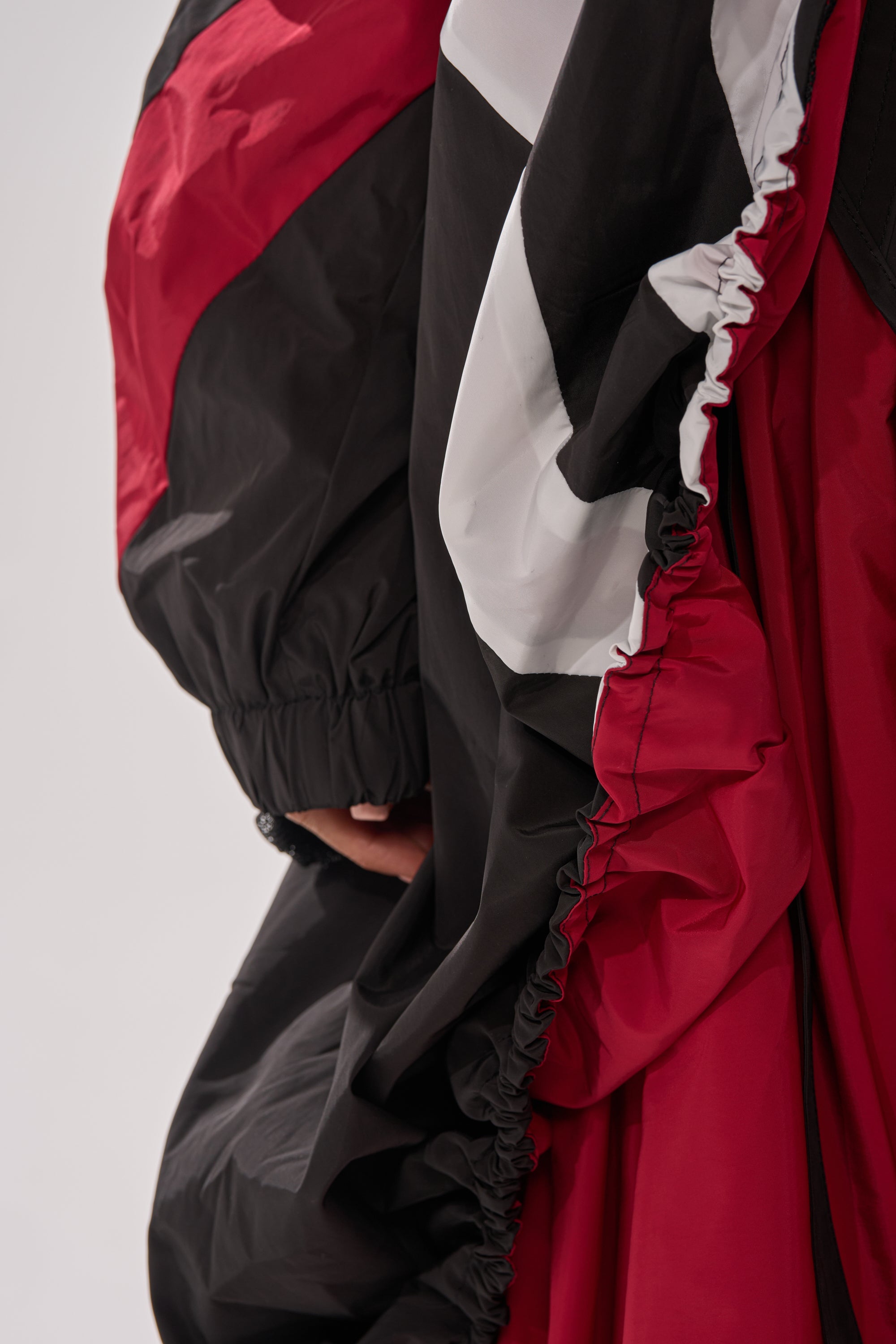 DON'T MIND ME HIGH LOW WINDBREAKER