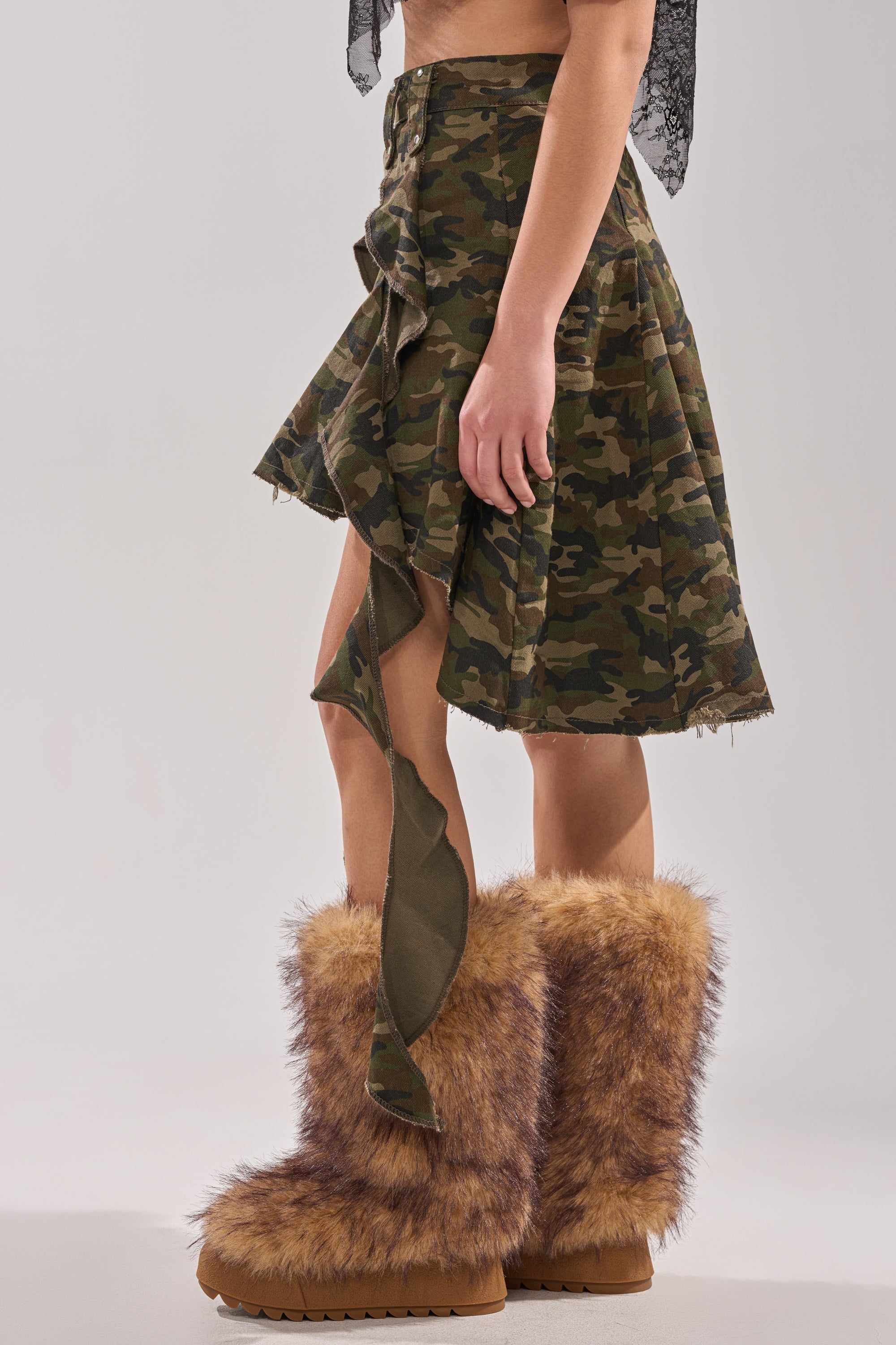 IN THE TRENCHES CAMO MINI SKIRT