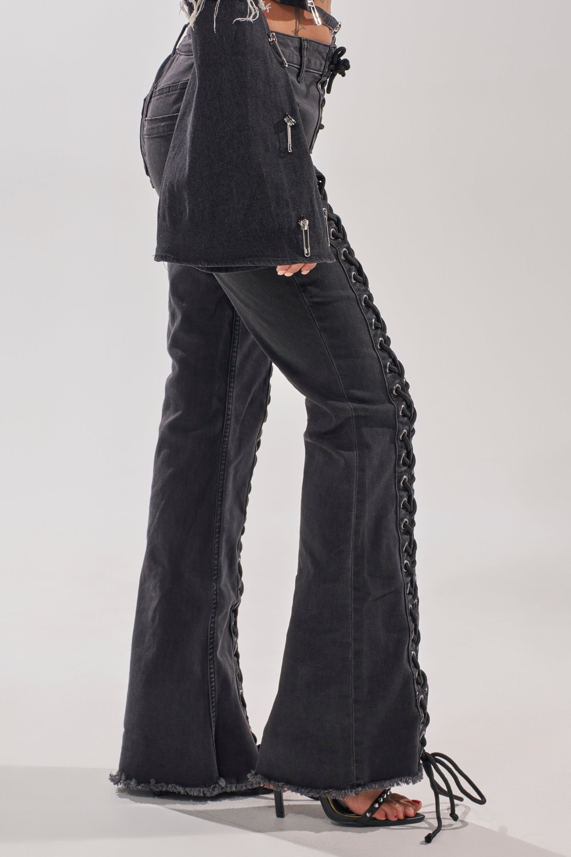 HOTTY LACE UP FLARE DENIM