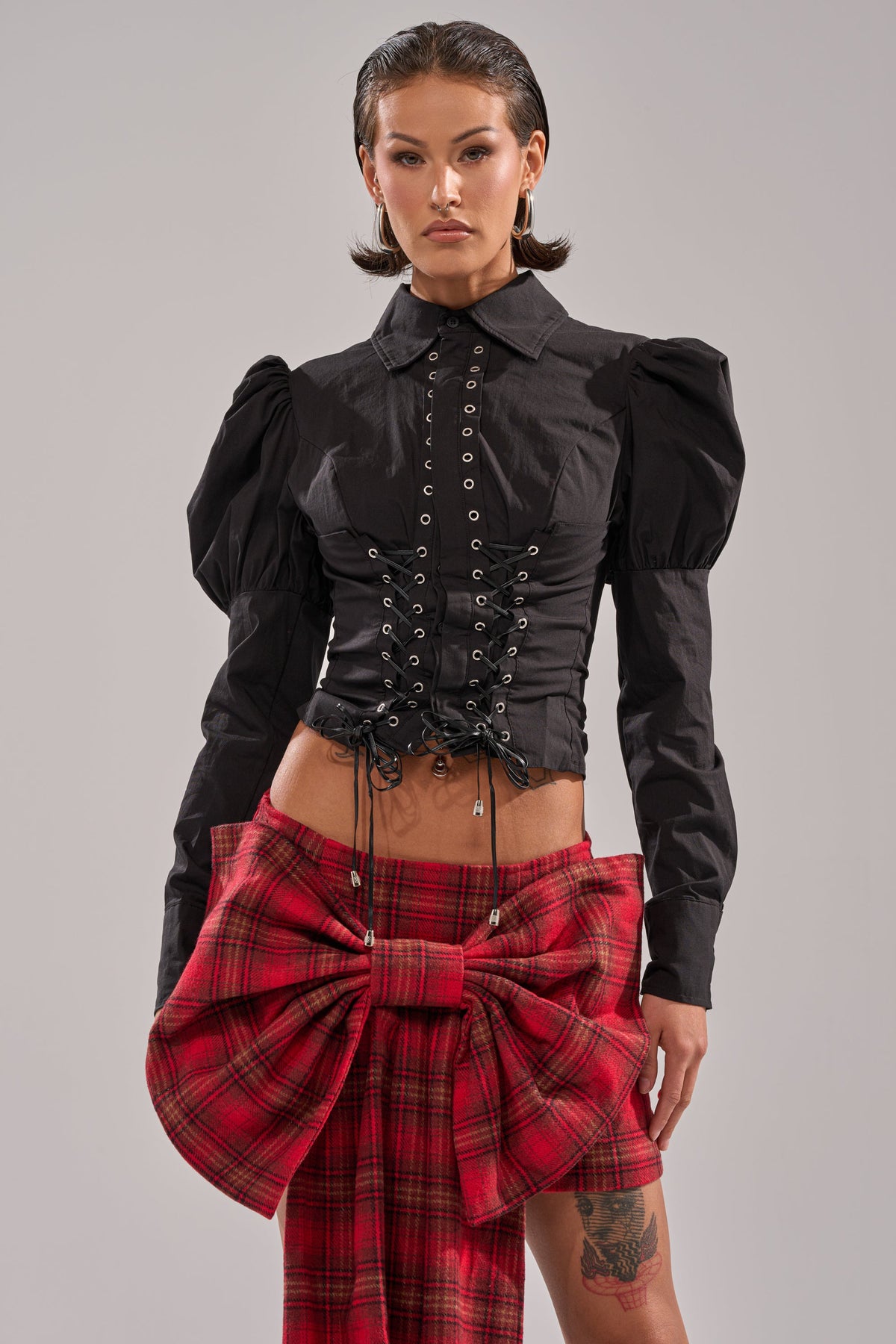 DAKOTA LACE UP BUTTON-DOWN BLOUSE IN BLACK