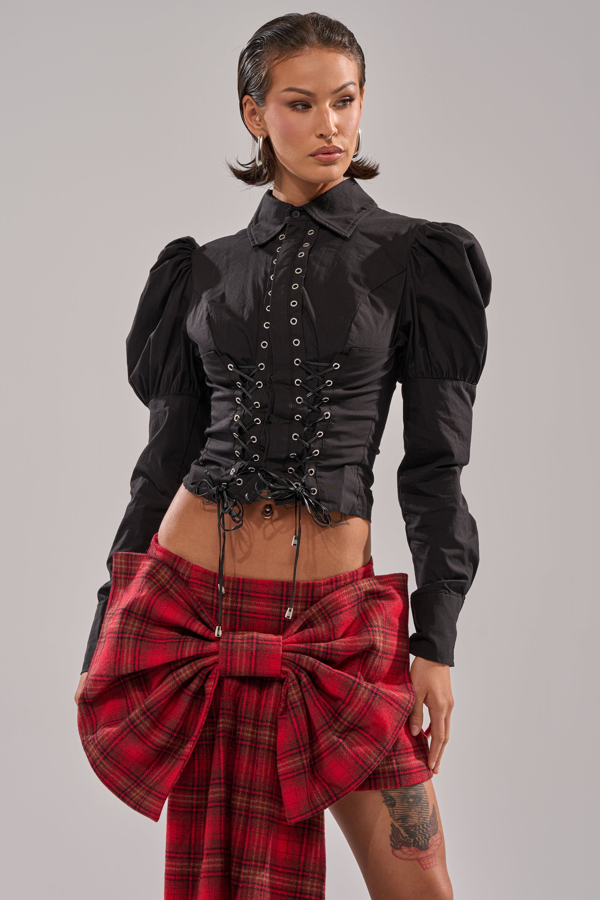 DAKOTA LACE UP BUTTON-DOWN BLOUSE IN BLACK