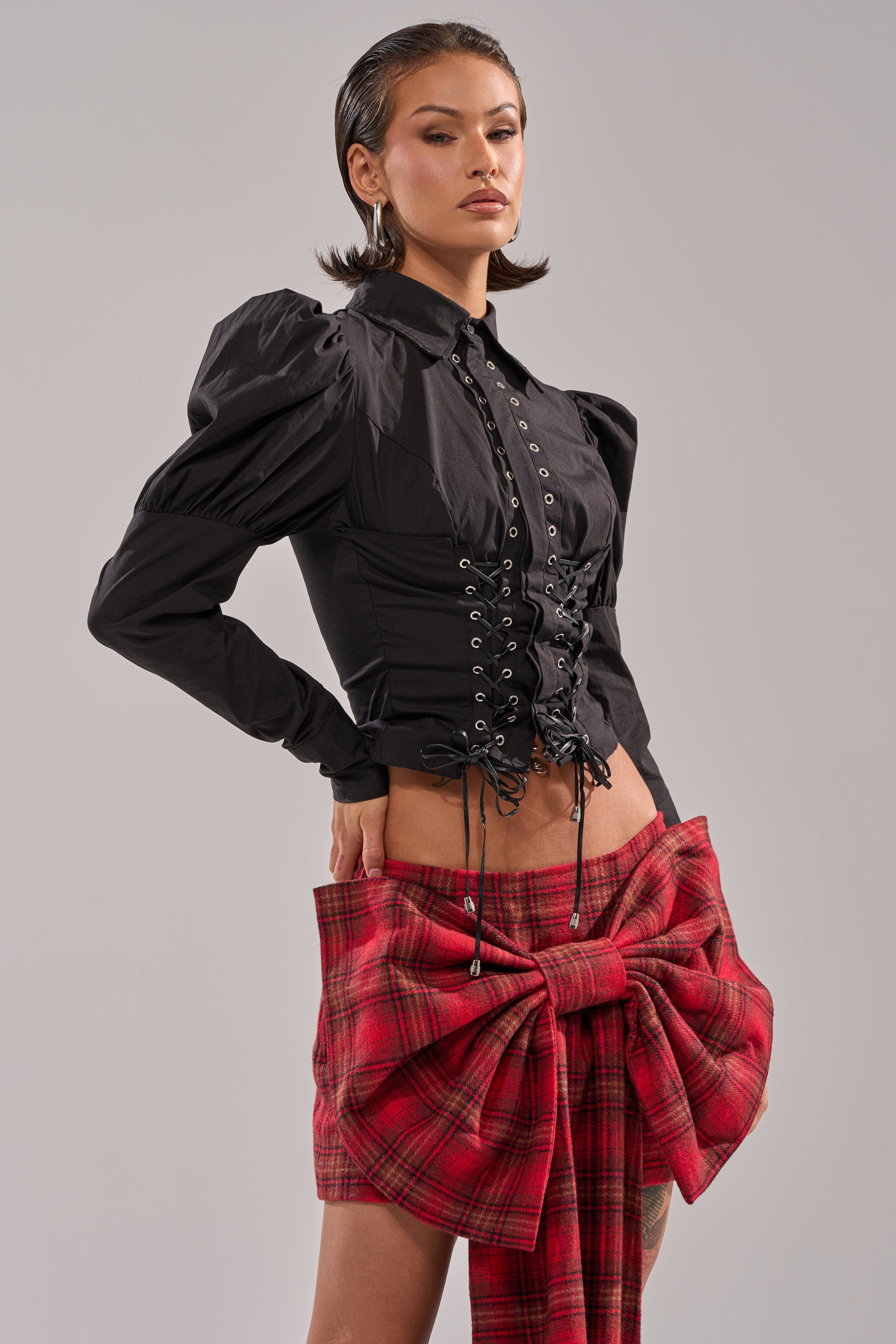 DAKOTA LACE UP BUTTON-DOWN BLOUSE IN BLACK