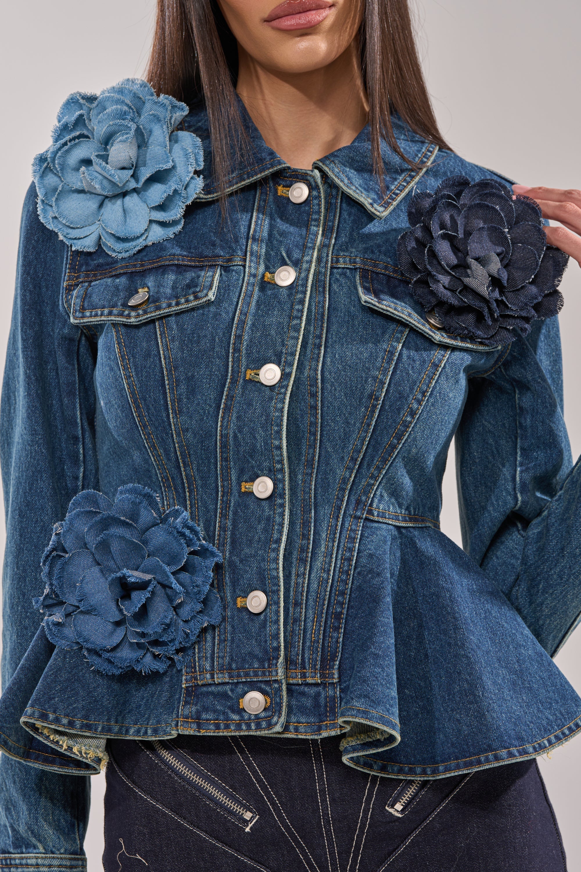 DENIM ERA BROOCH
