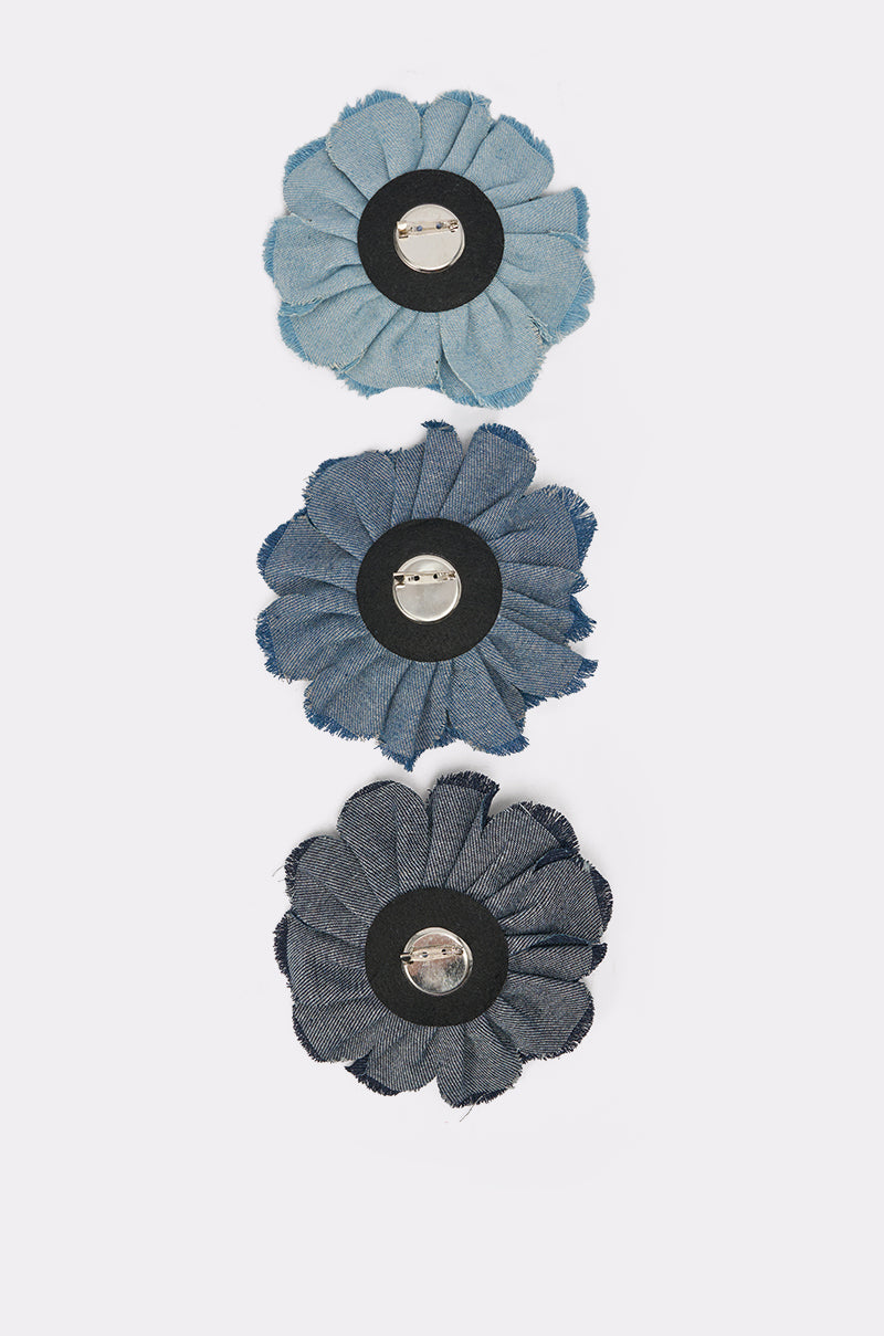 DENIM ERA BROOCH