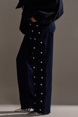 FLORAL FIELDS APPLIQUE DENIM PANTS WITH RHINESTONES