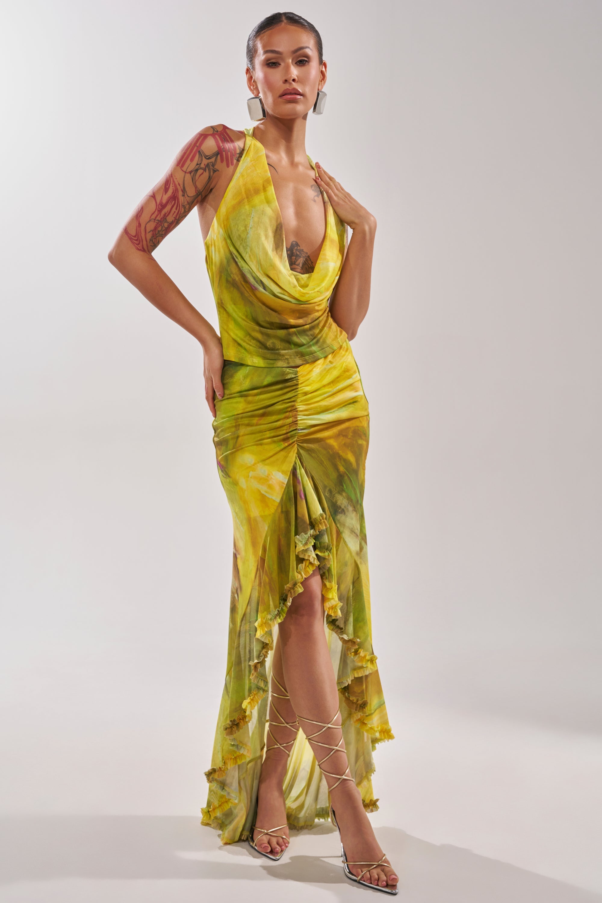 TELL ME MORE HIGH LOW SKIRT IN YELLOW