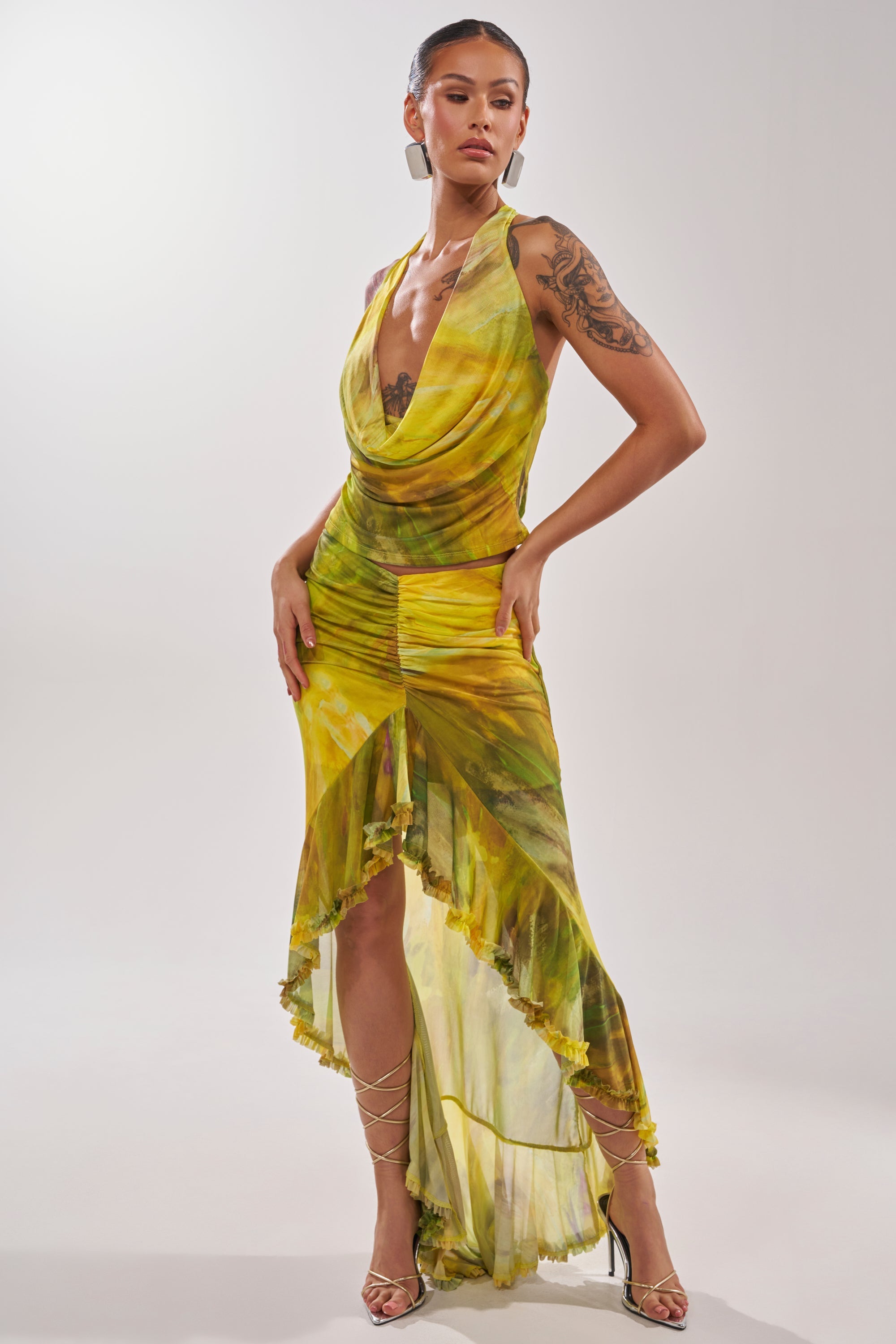 TELL ME MORE HIGH LOW SKIRT IN YELLOW