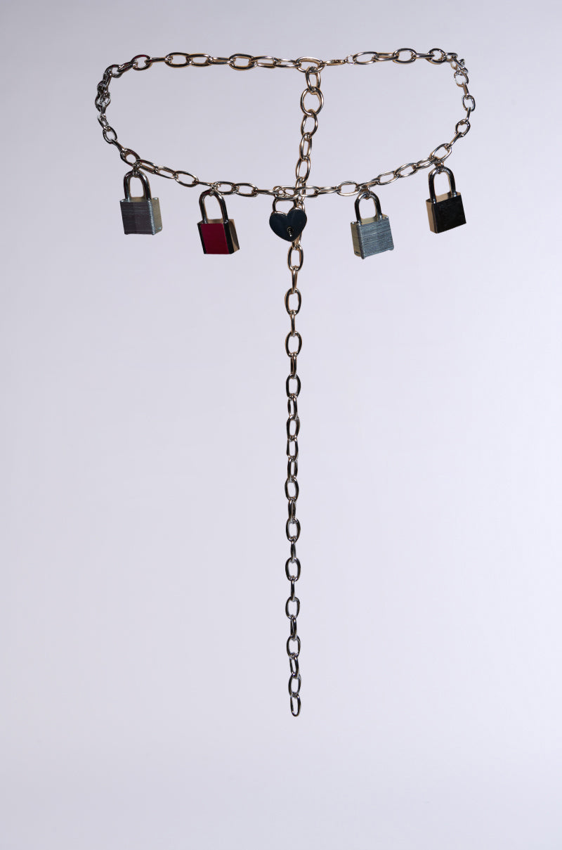 HEART ON LOCK CHAIN BELT