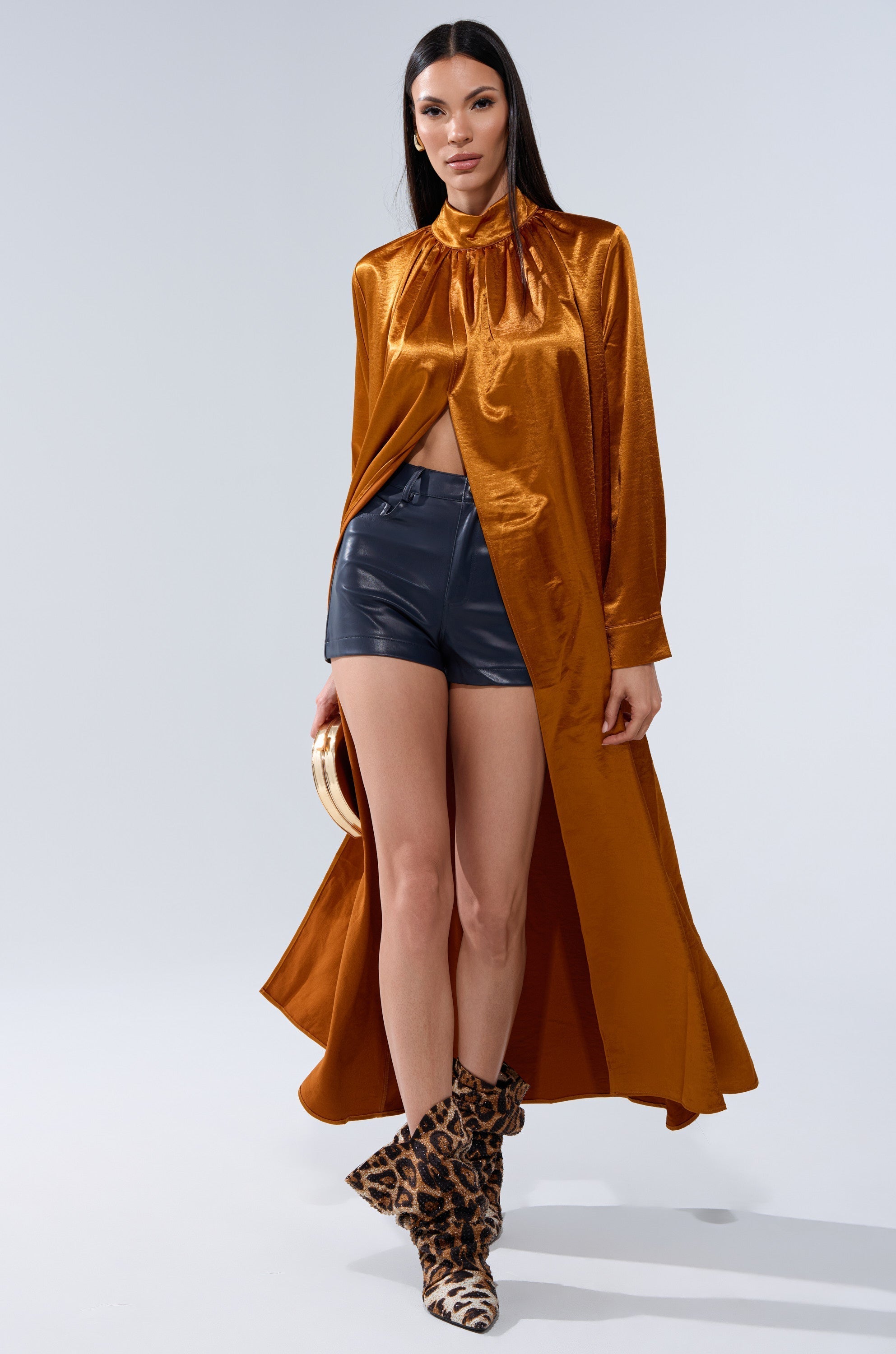 CALLIE FAUX LEATHER SHORT IN NAVY