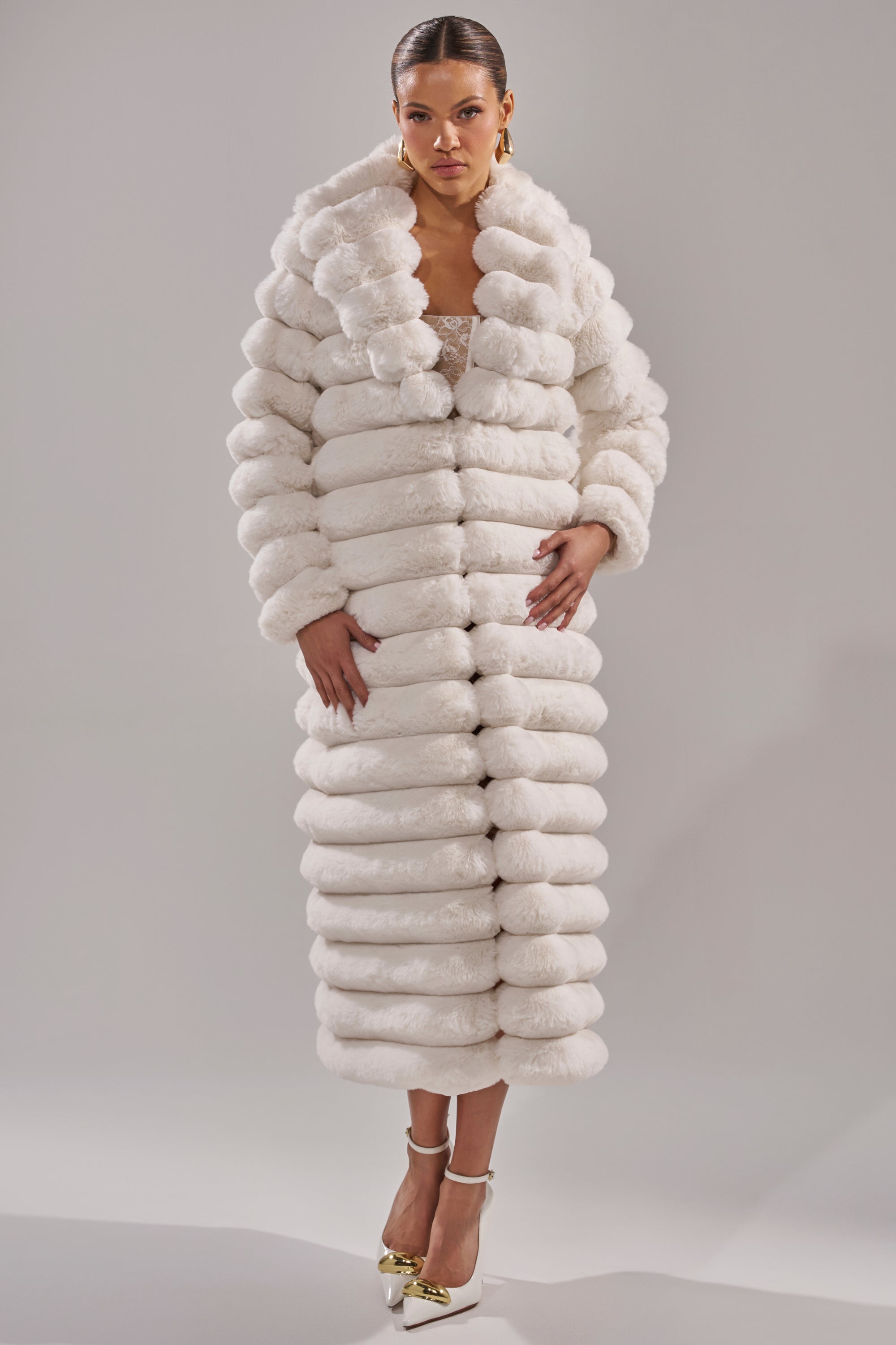 MAXI POPCORN FAUX FUR IN WHITE