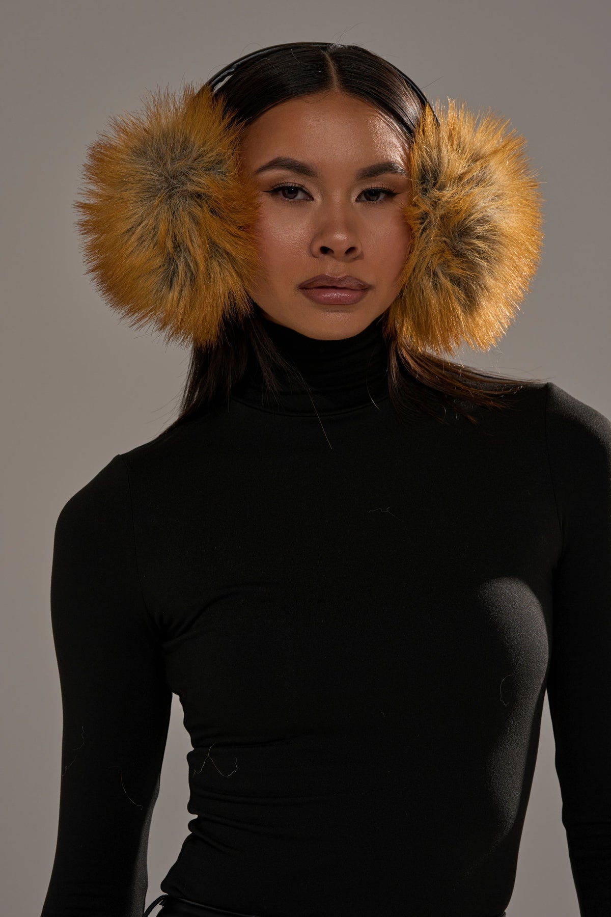 REALLY LIKE THAT FAUX FUR EARMUFFS