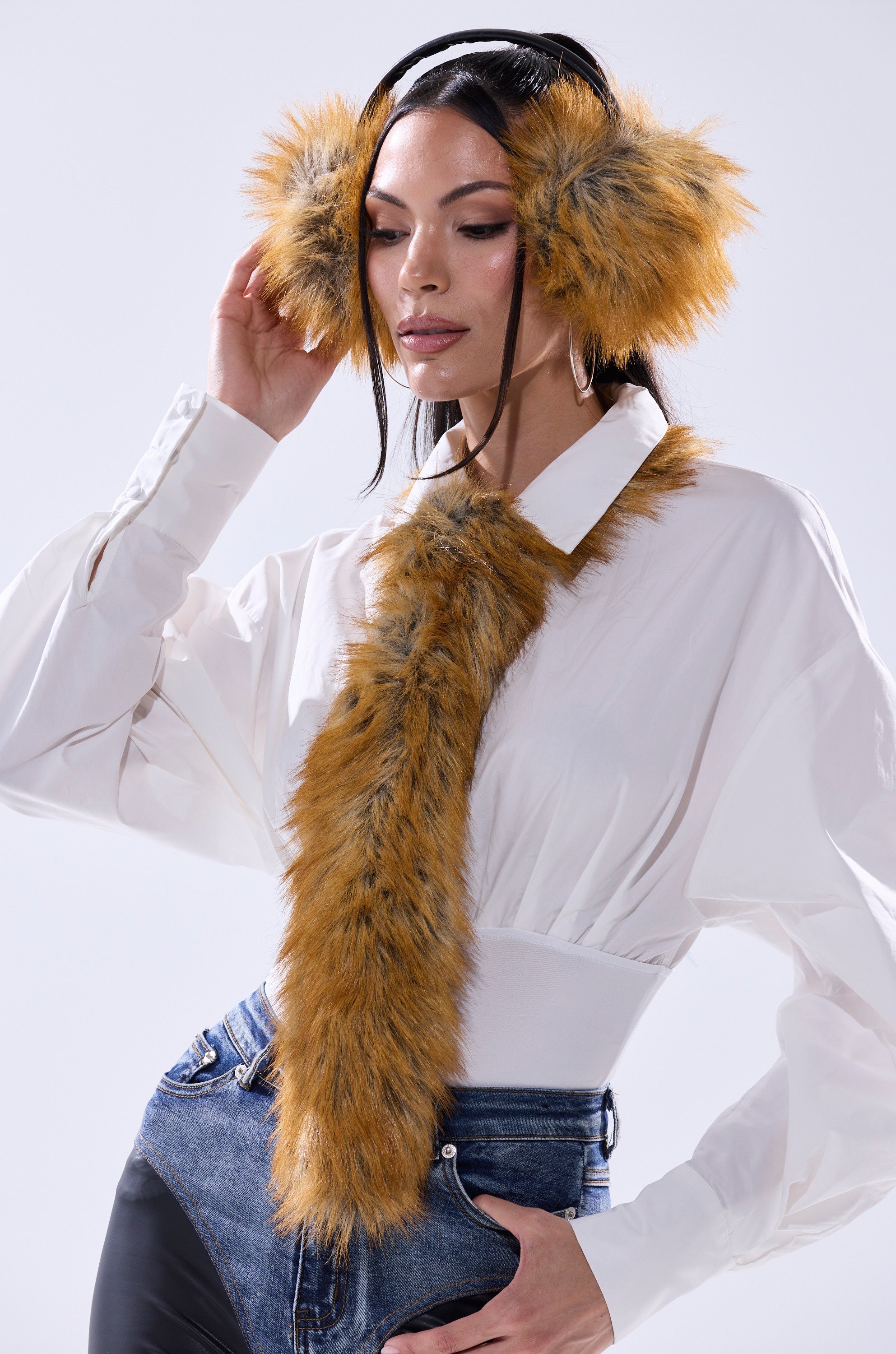 REALLY LIKE THAT FAUX FUR EARMUFFS