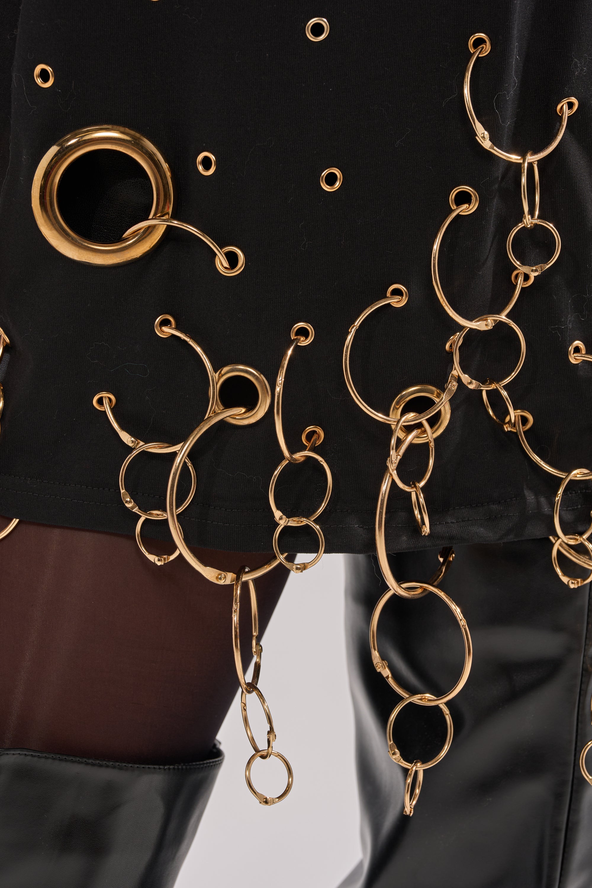 RING AROUND ME OVERSIZED TEE