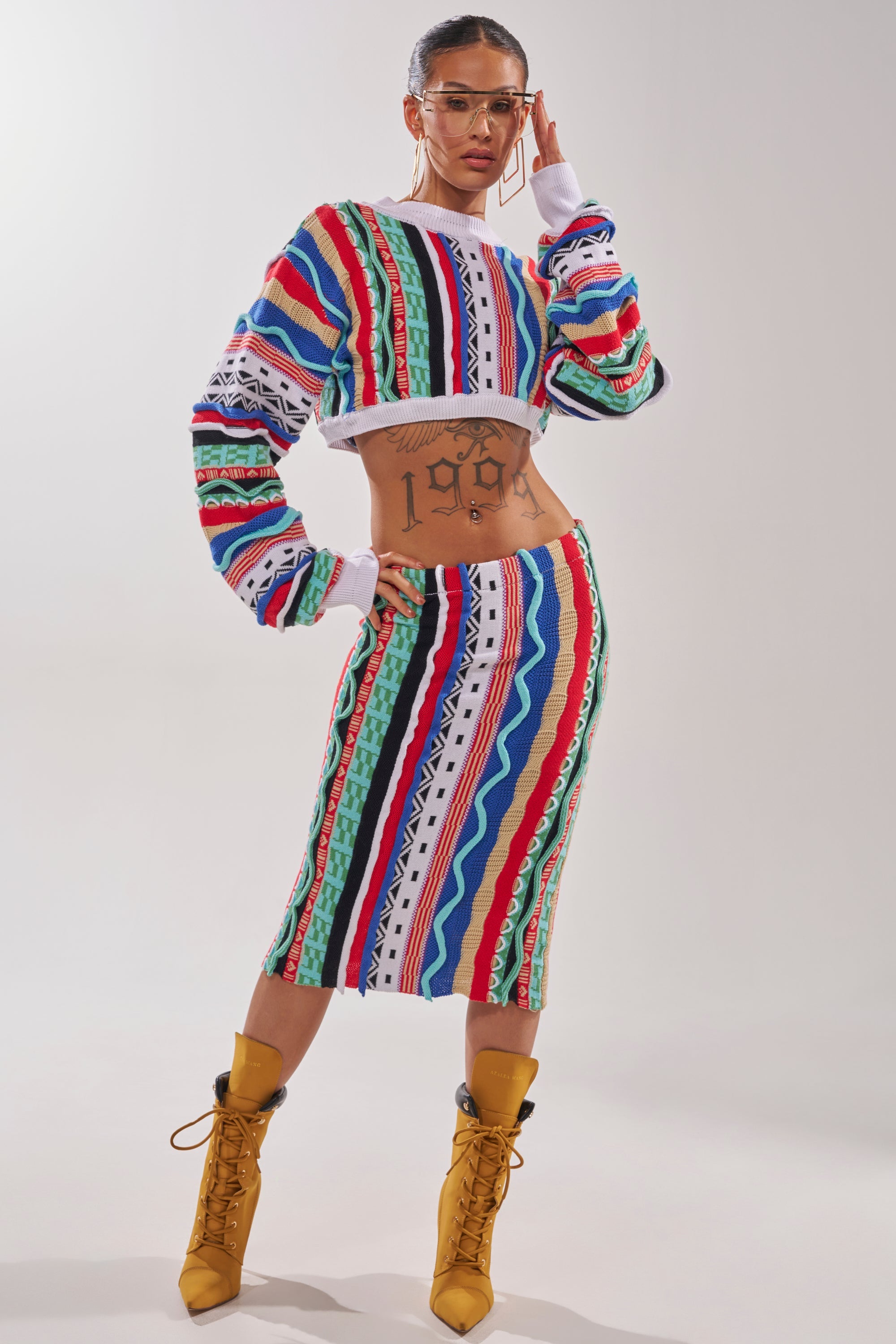 FEELING THE VIBES CROP SWEATER