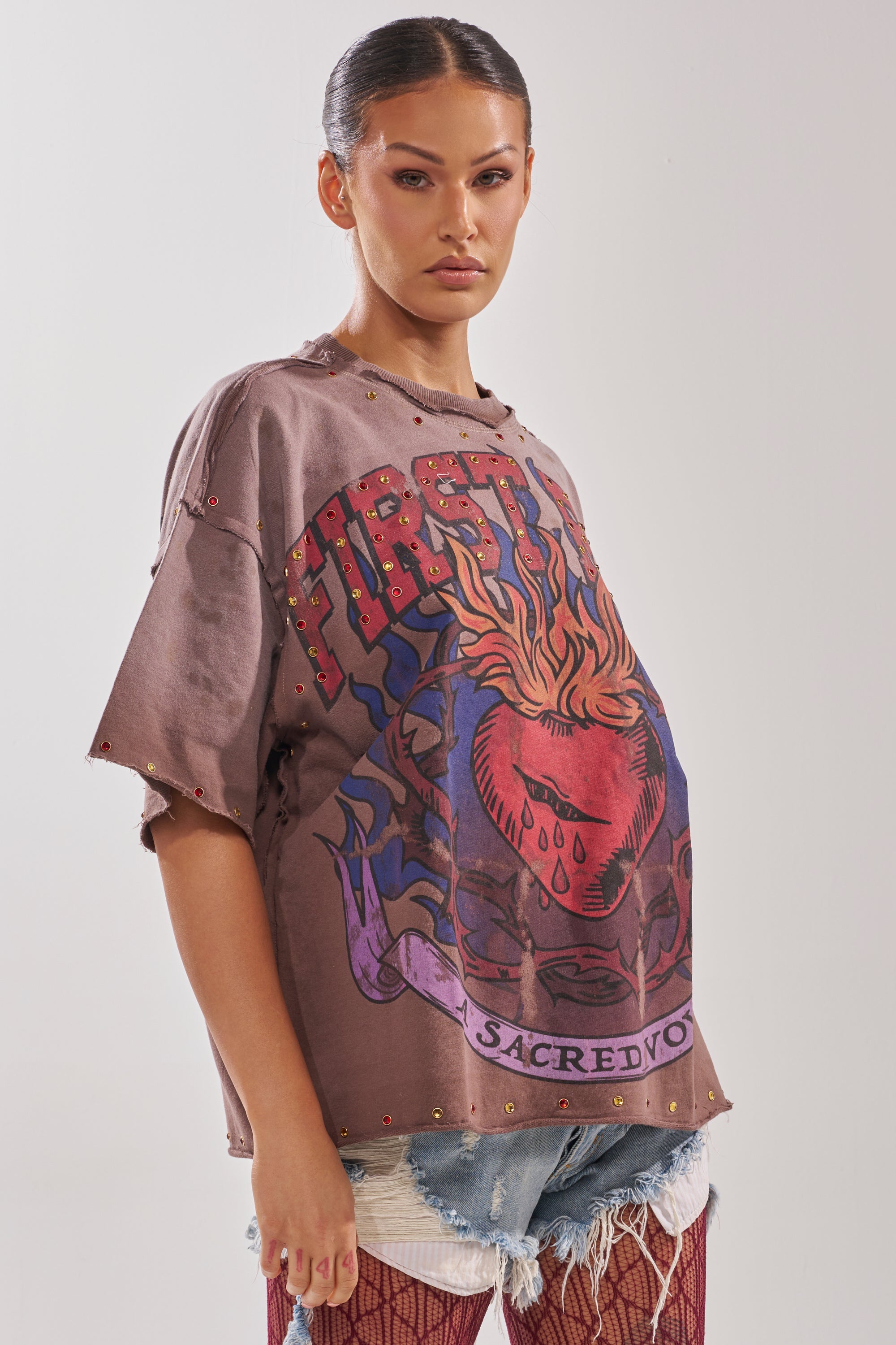 FIRST ROW SACRED HEARTH RHINESTONE DISTRESSED TEE