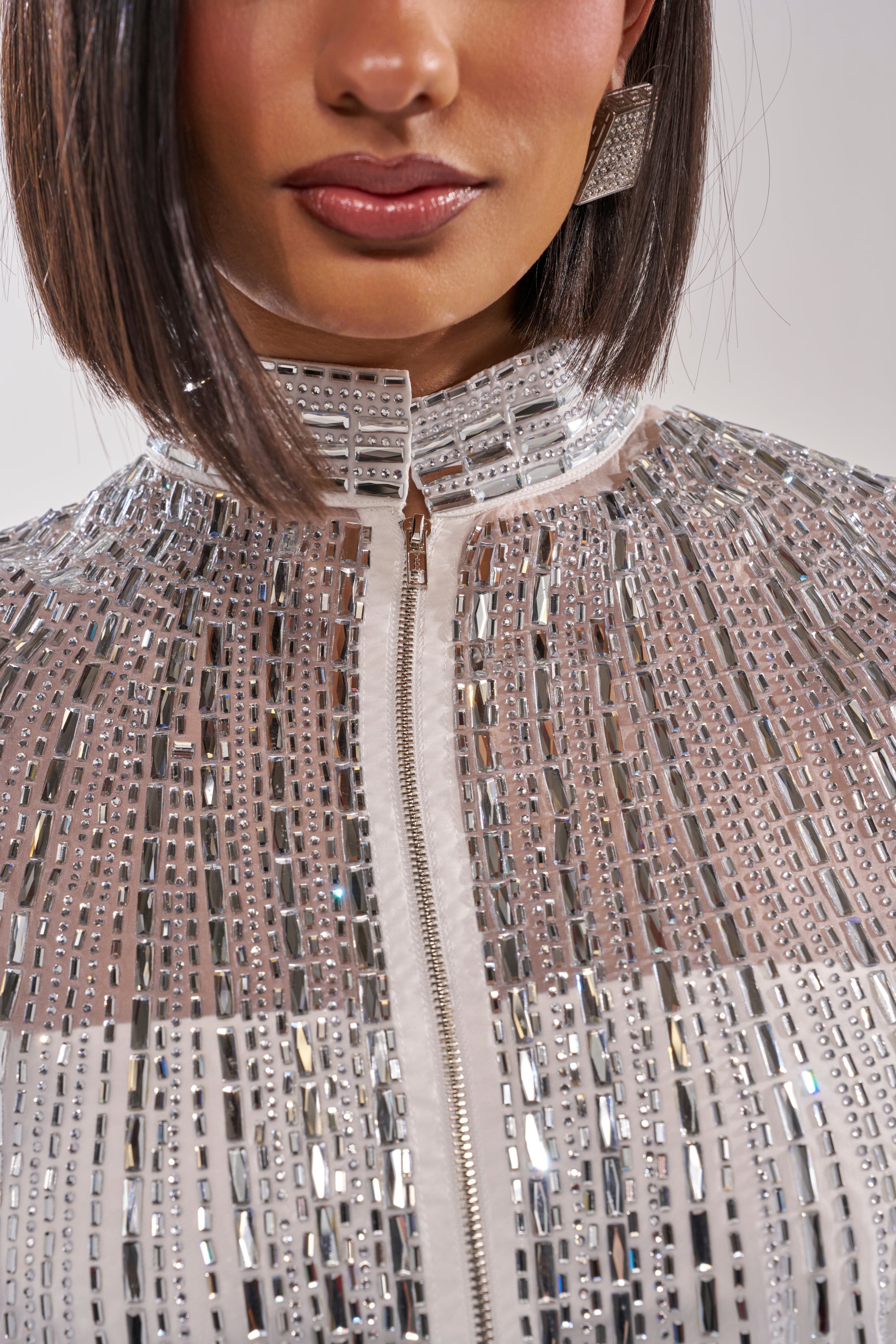 SPARKLE AND SHINE BLOUSE IN WHITE
