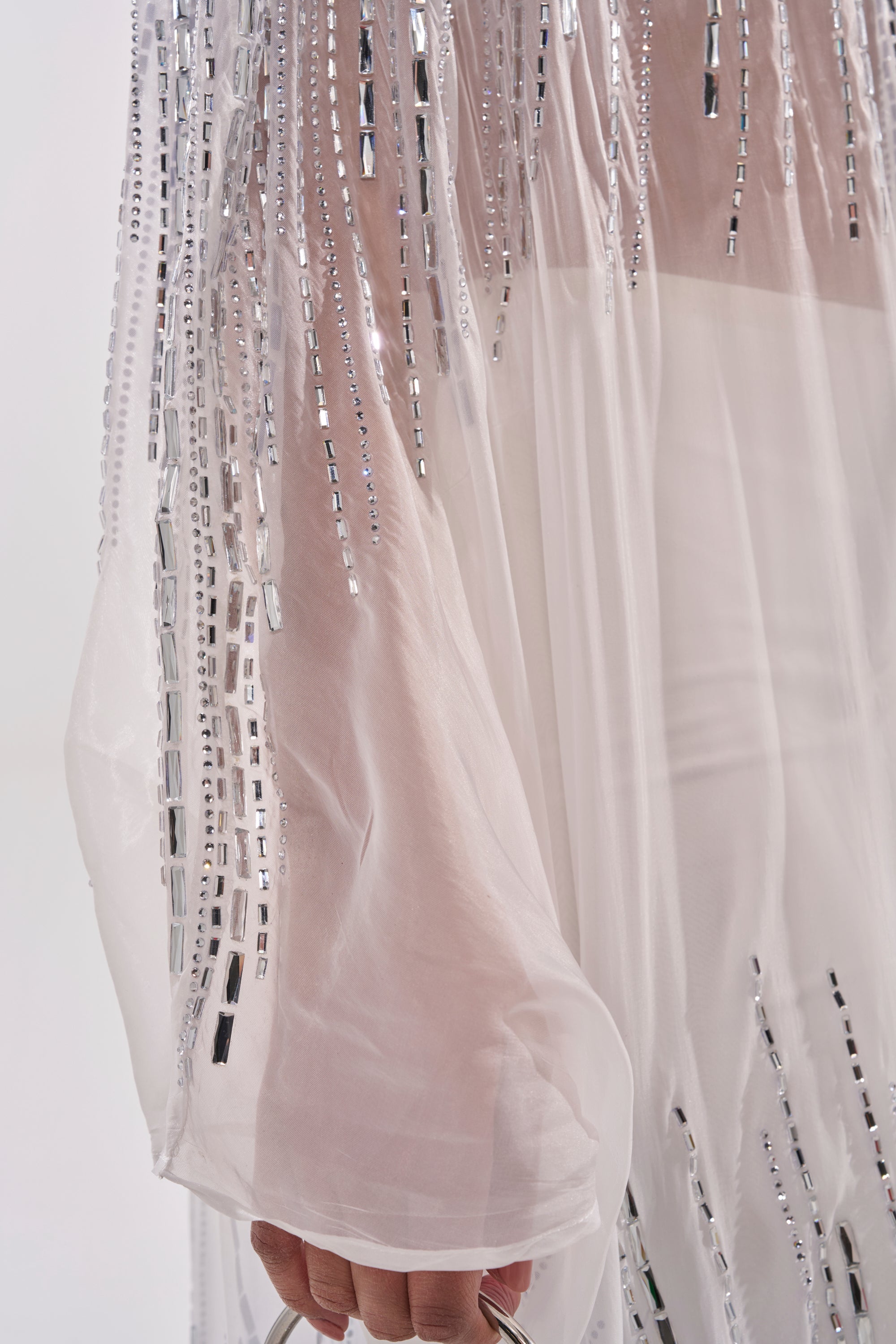 SPARKLE AND SHINE BLOUSE IN WHITE