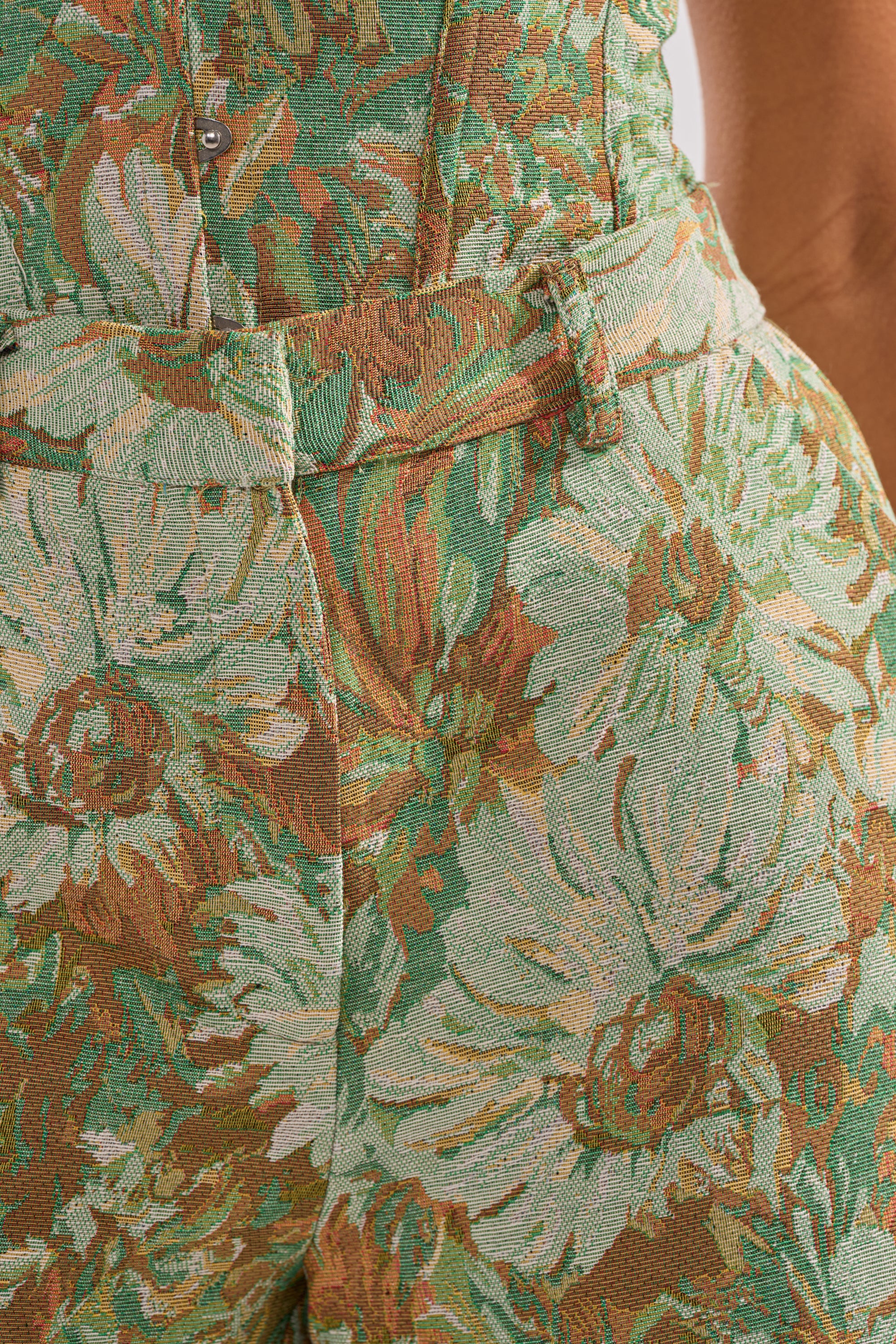 LOVERS FLORAL BERMUDA SHORT