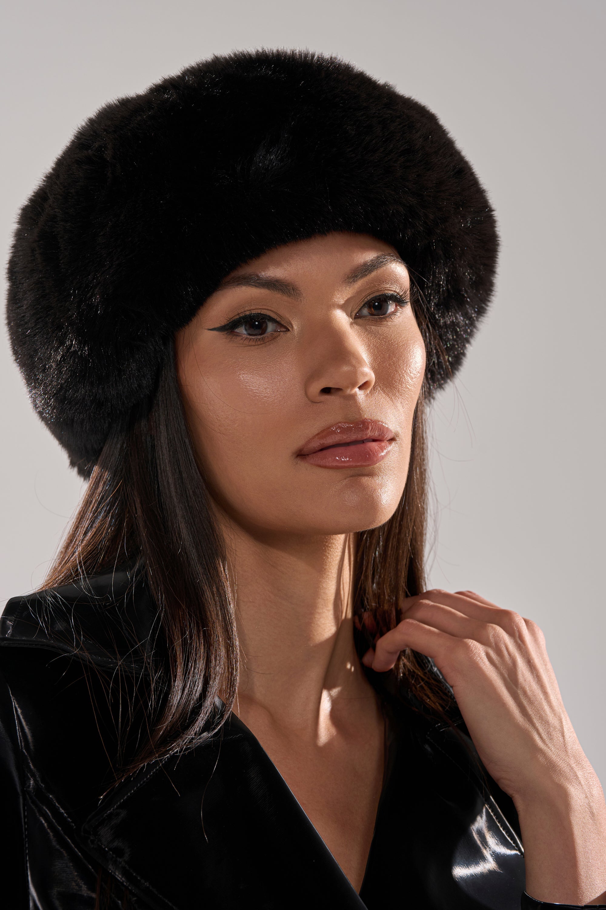 LUXE JENNY FAUX FUR HEADBAND IN BLACK