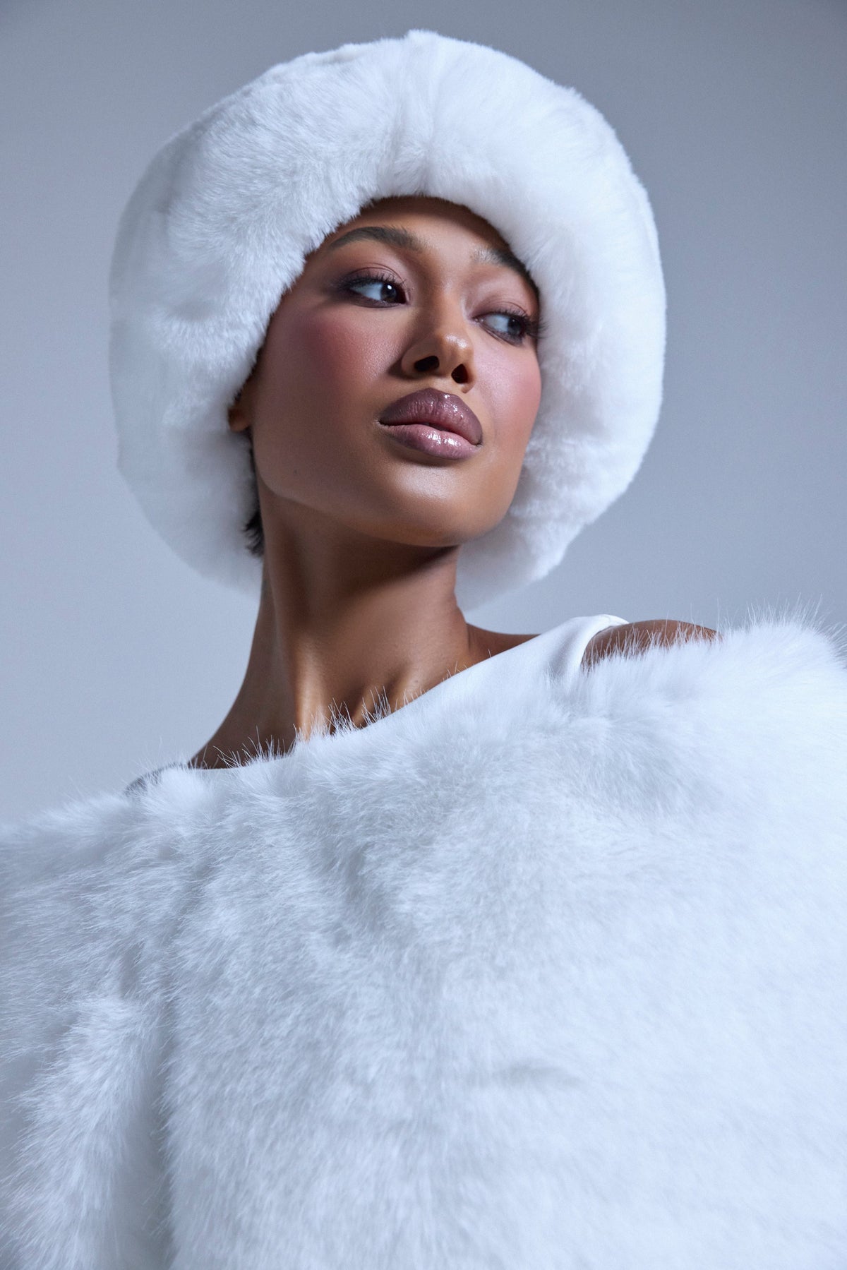 LUXE JENNY FAUX FUR HEADBAND IN WHITE
