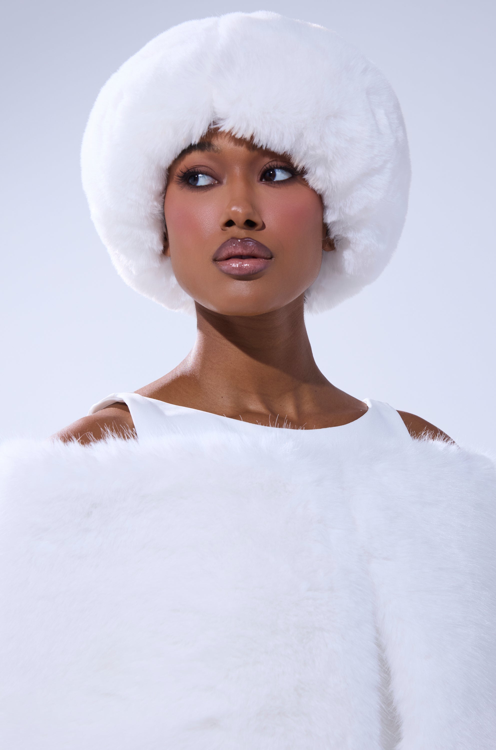 LUXE JENNY FAUX FUR HEADBAND IN WHITE