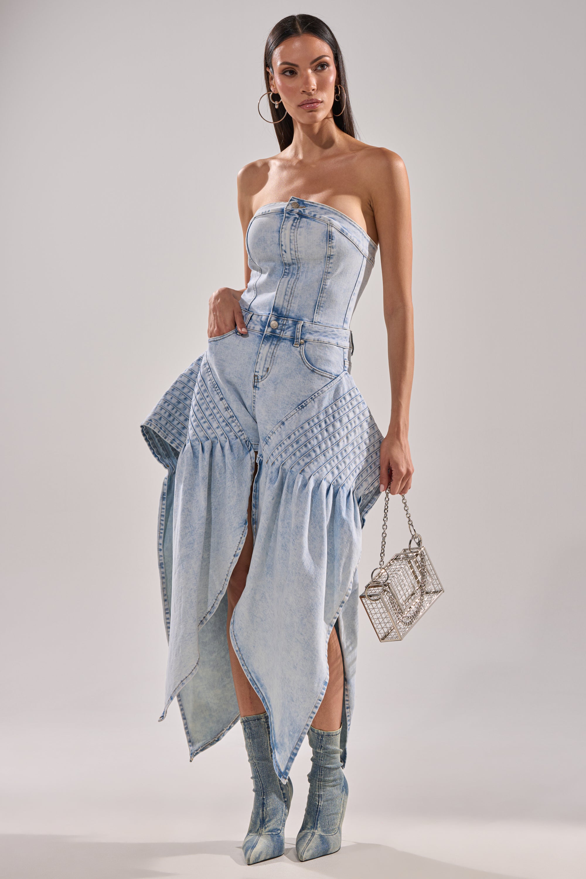 NO ONE LIKE ME DENIM ROMPER
