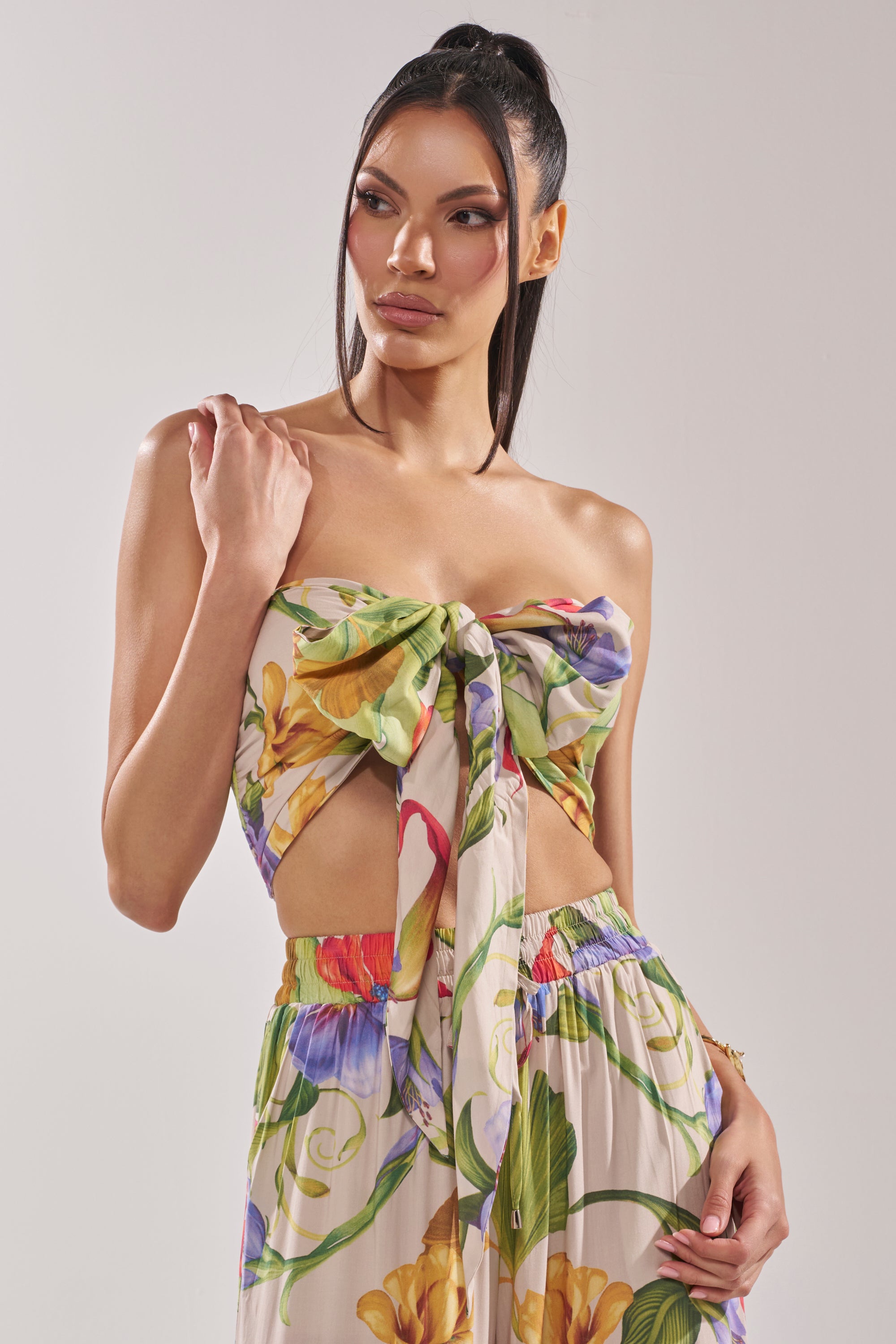 INTO THE GARDEN FLORAL BLOUSE