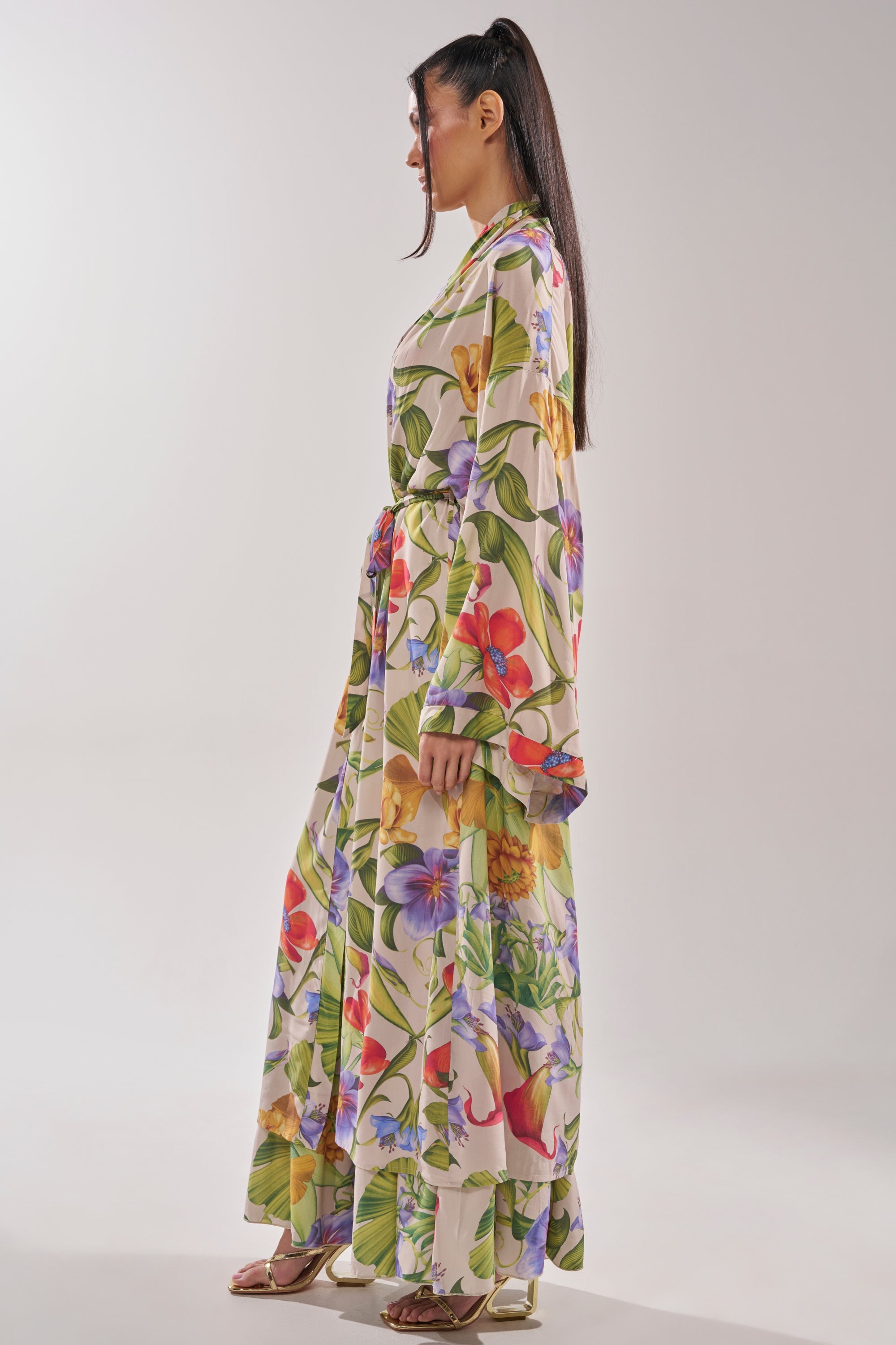 INTO THE GARDEN CARDIGAN