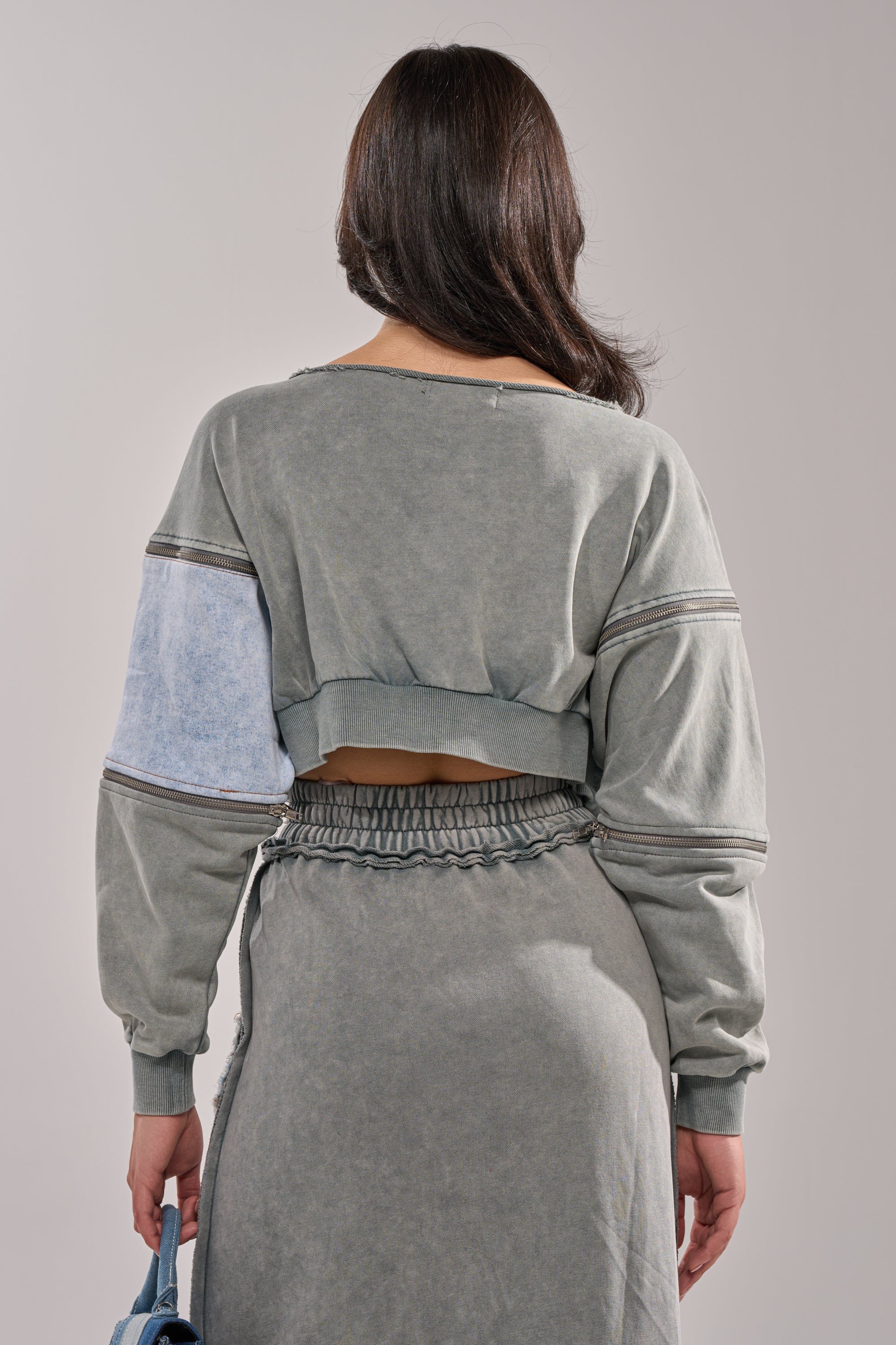 DENIM DREAMS ZIPPER DETAIL SWEATSHIRT
