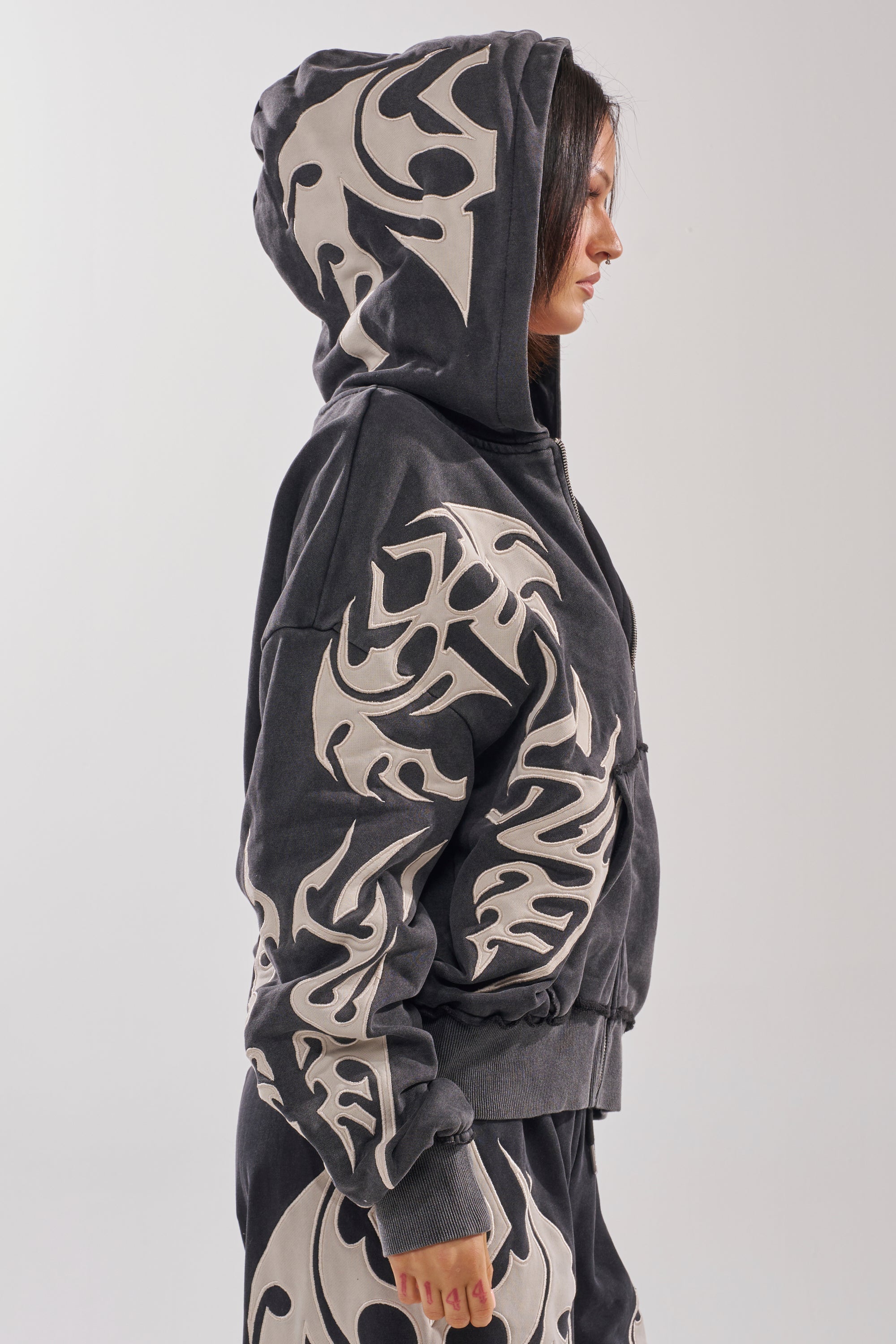 ON FIRE ZIP UP SWEATSHIRT