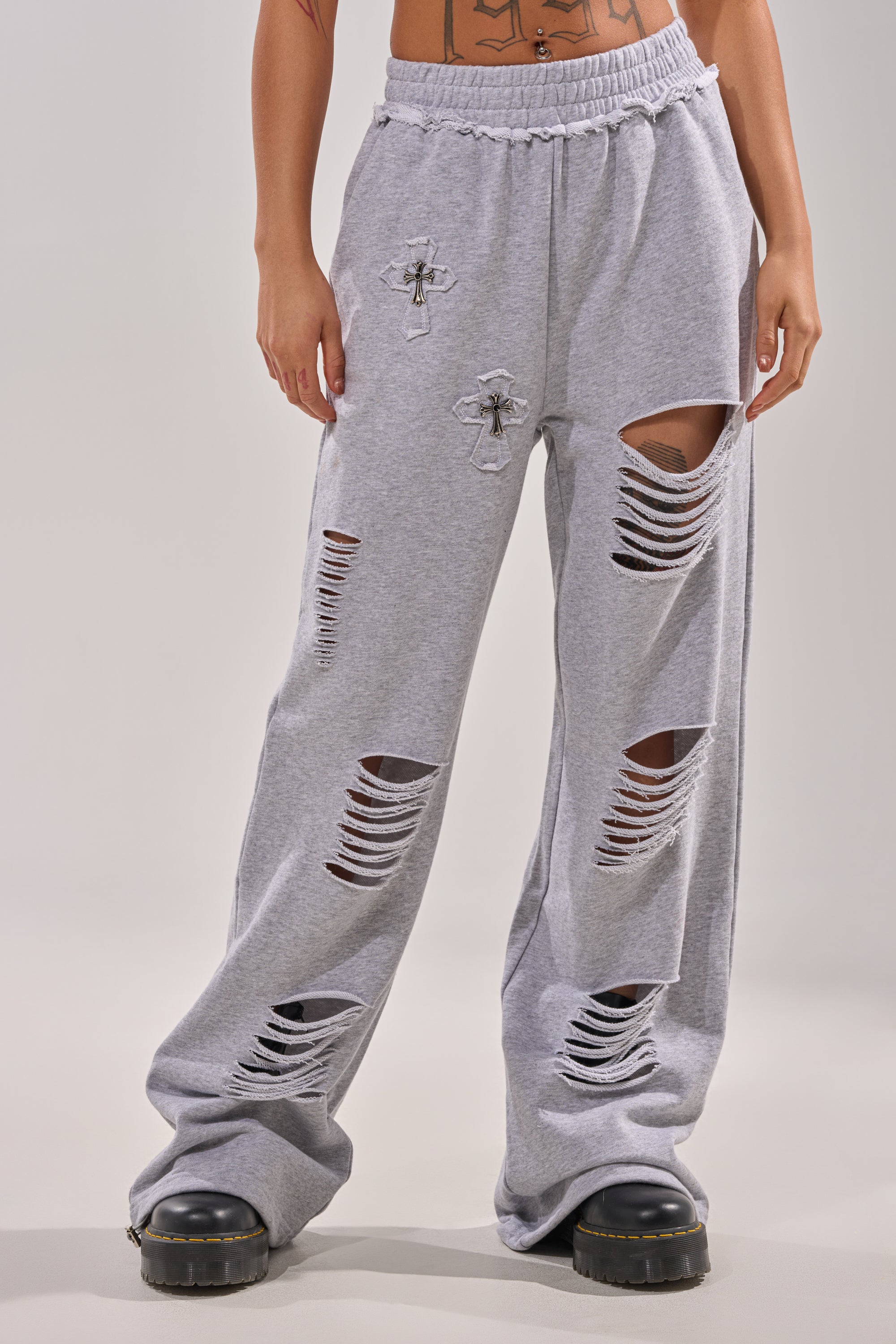 CROSSED OUT DISTRESSED WIDE LEG JOGGER