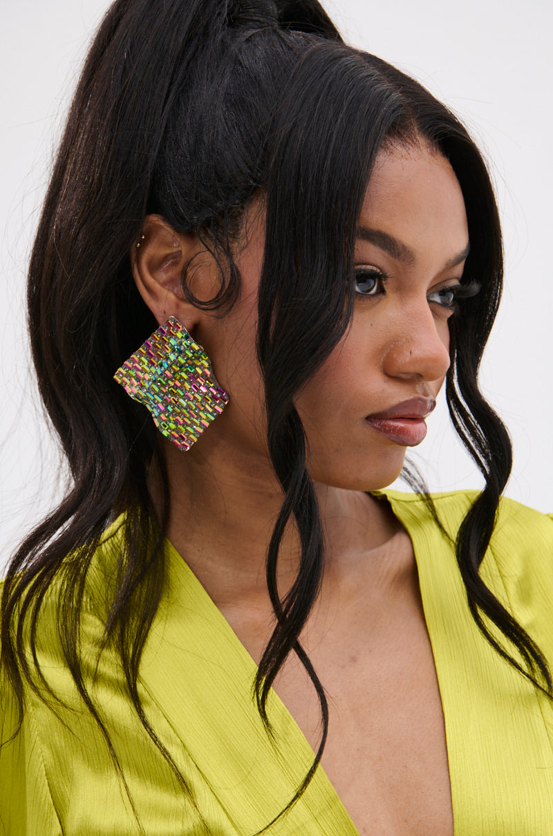 SHINE BRIGHT EARRING