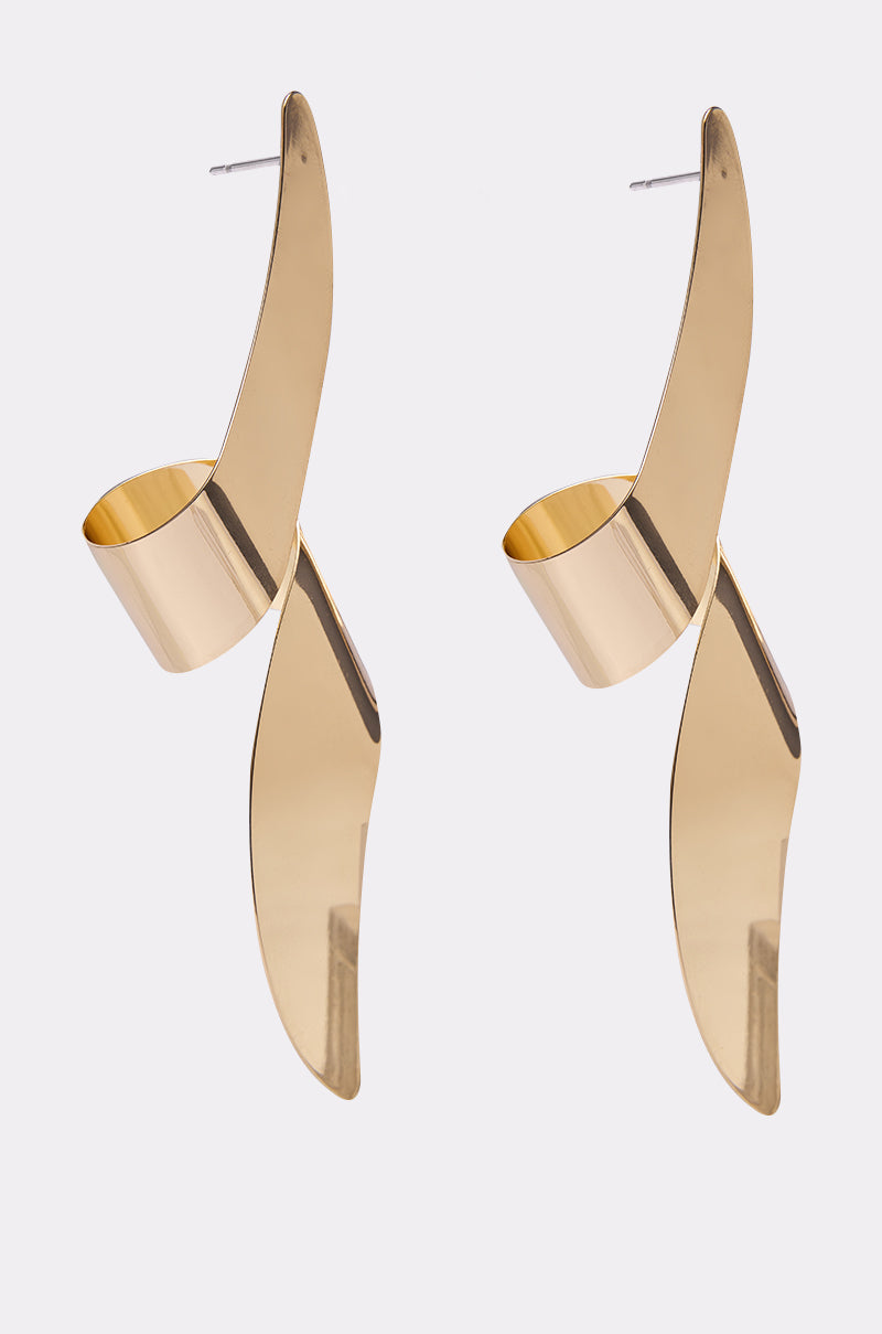 TWISTED UP EARRING