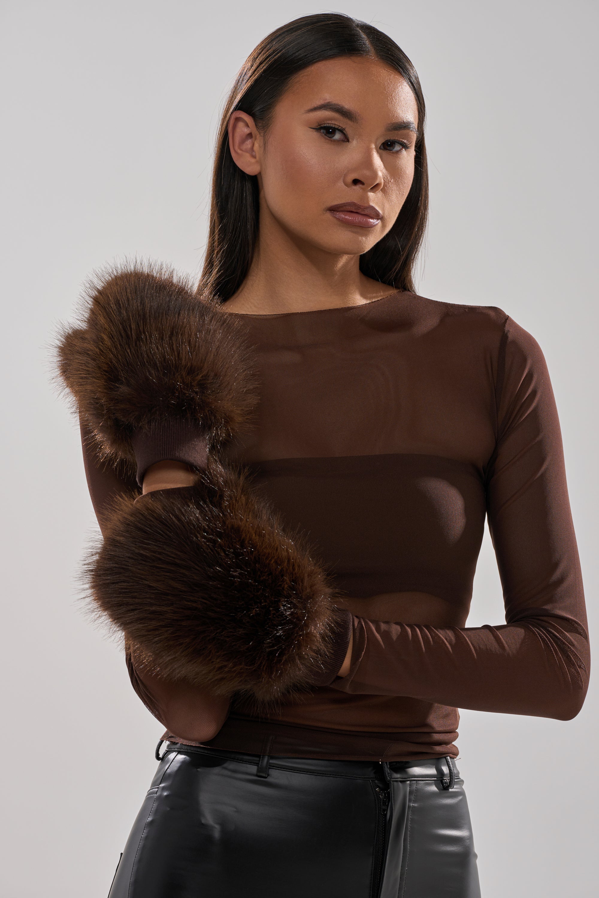 DARK CHOCOLATE FAUX FUR MITTENS