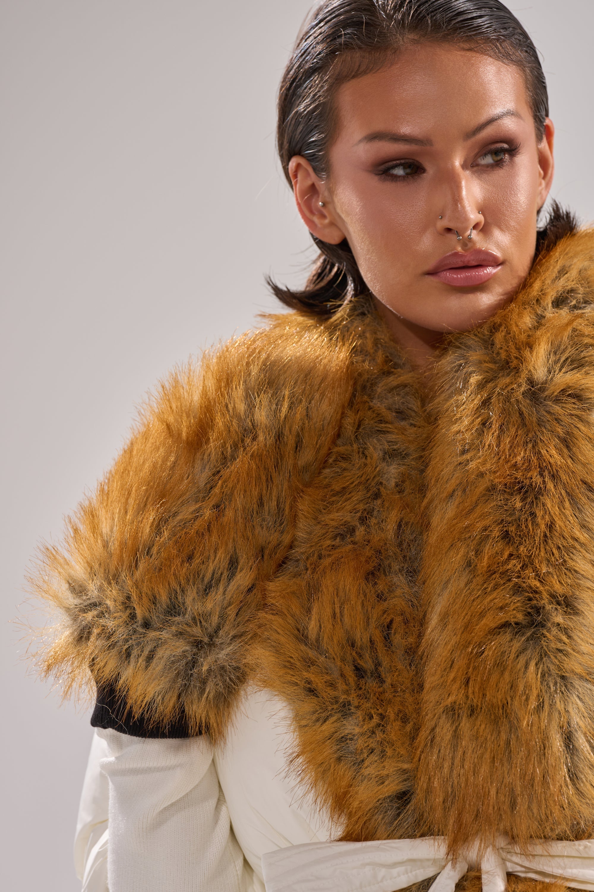REALLY LIKE THAT FAUX FUR MITTENS