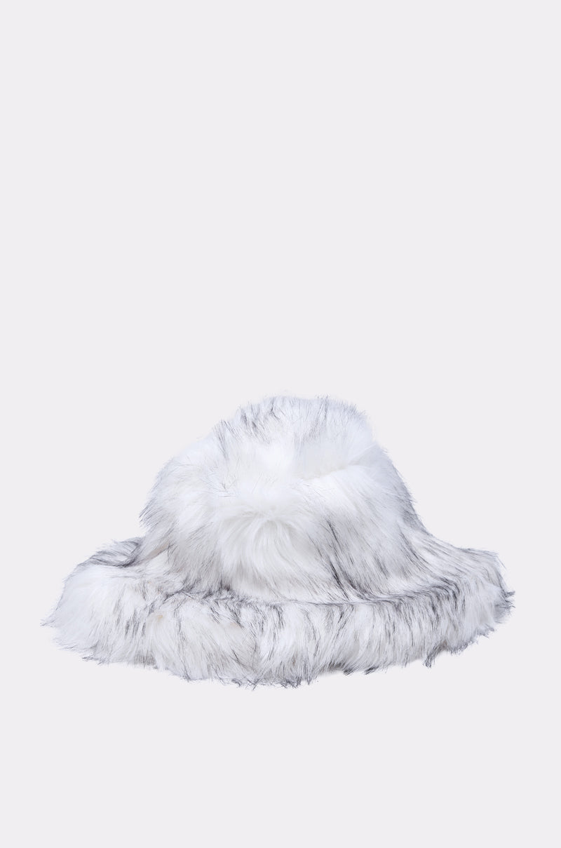 ICE QUEEN FAUX FUR BUCKET HAT