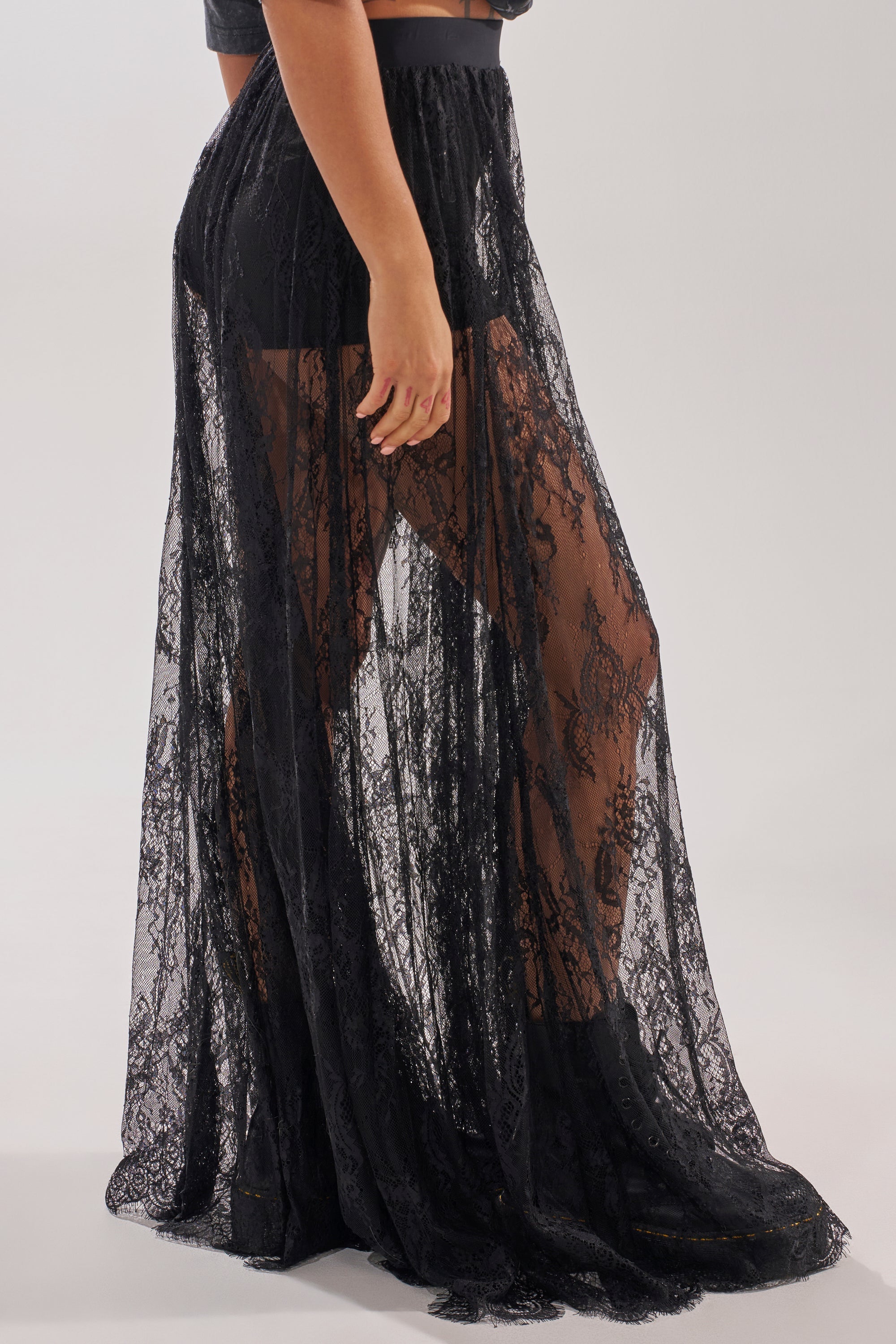 LOVELY DAYS LACE MAXI SKIRT