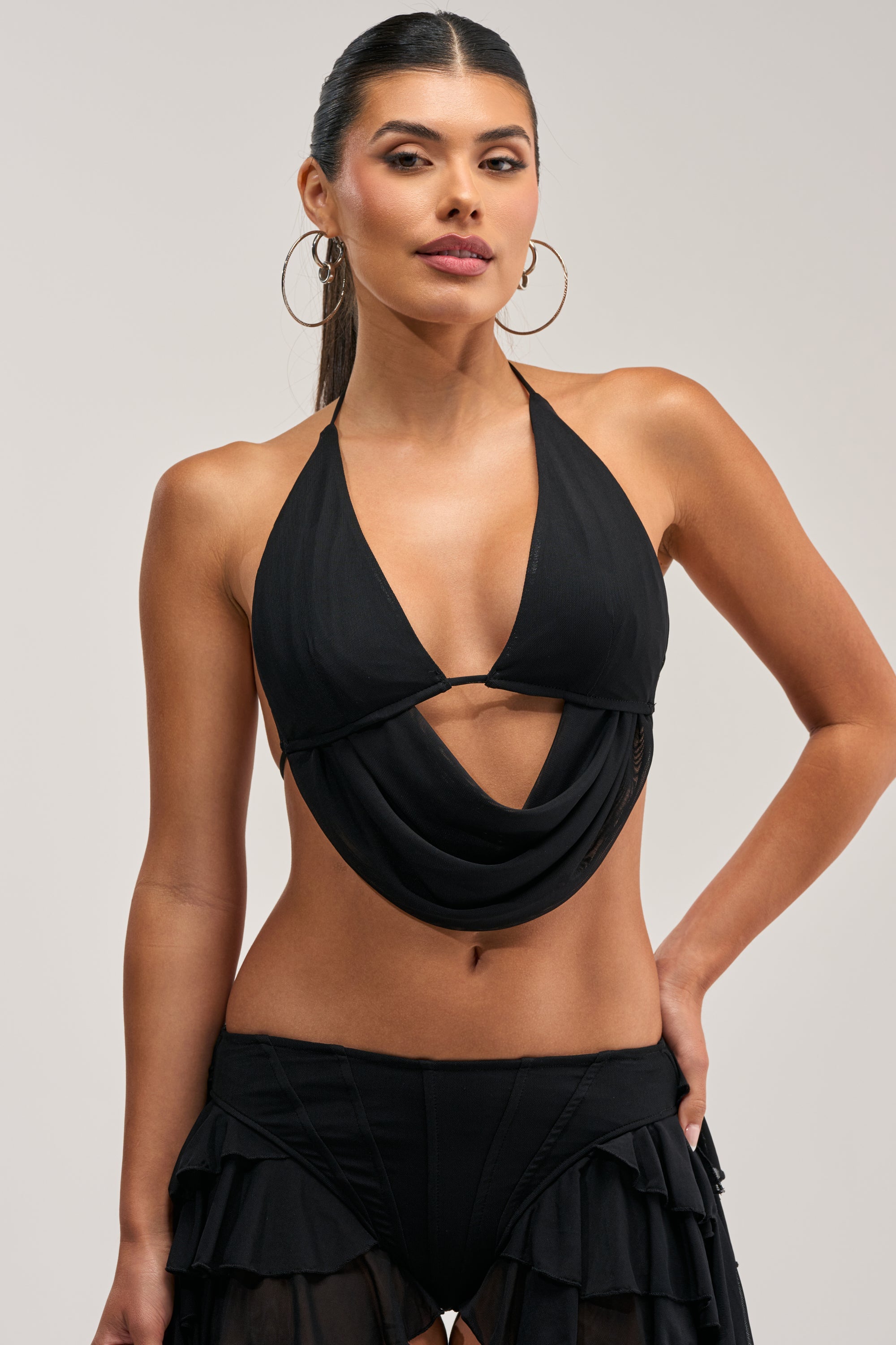 FESTIVAL QUEEN BRALETTE TOP IN BLACK